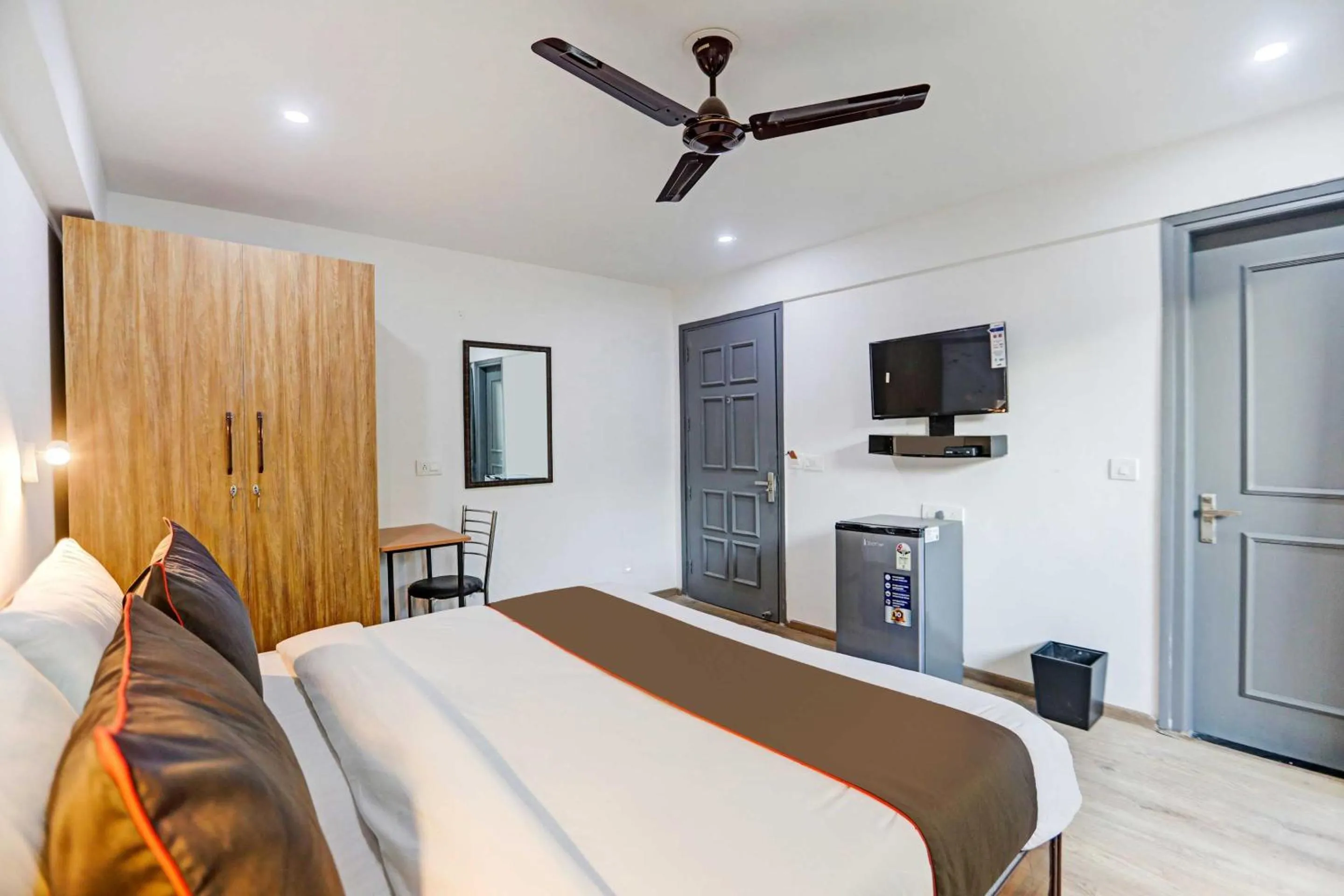 Bedroom, Bed in Super Townhouse CLOUD BAY