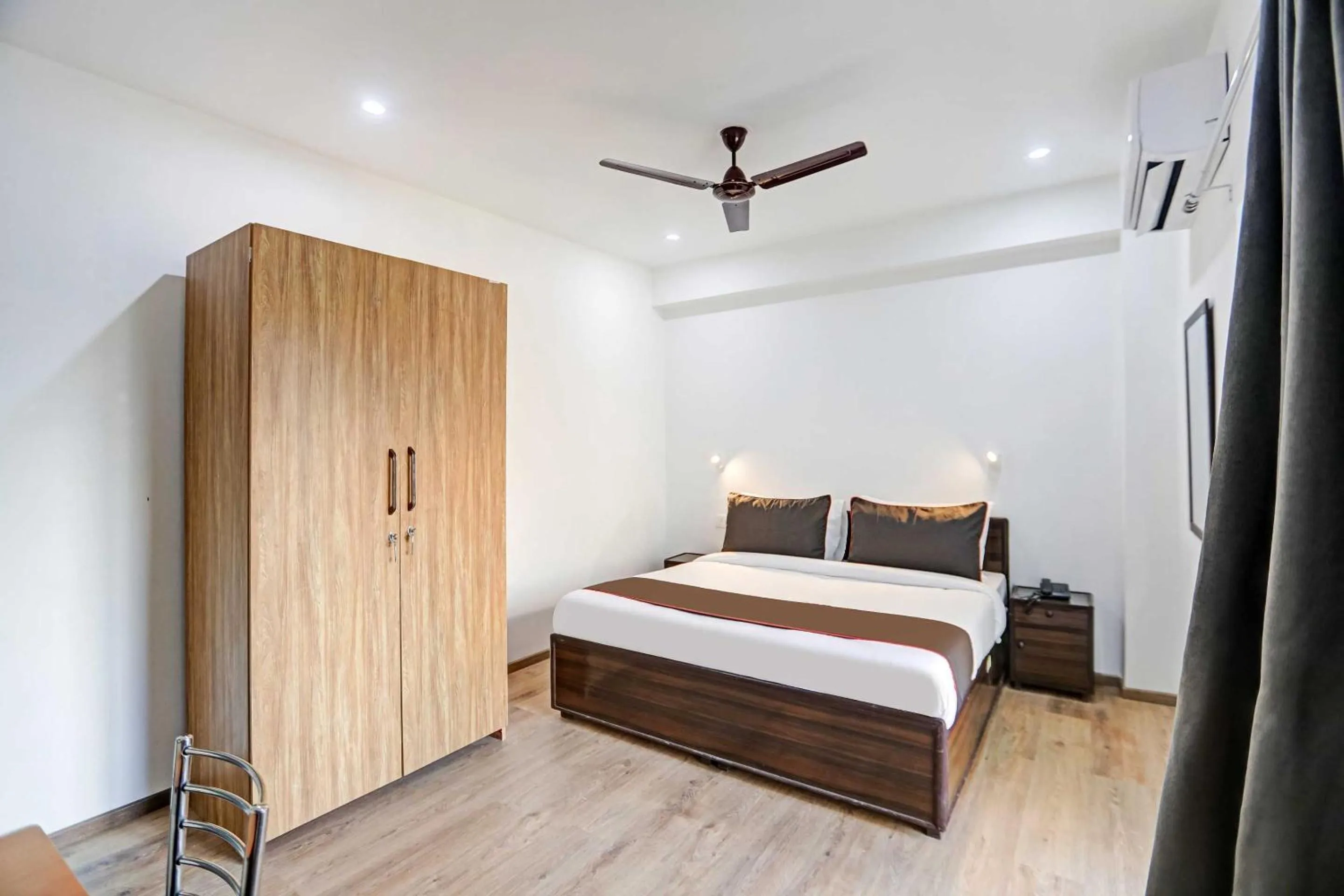 Bedroom, Bed in Super Townhouse CLOUD BAY