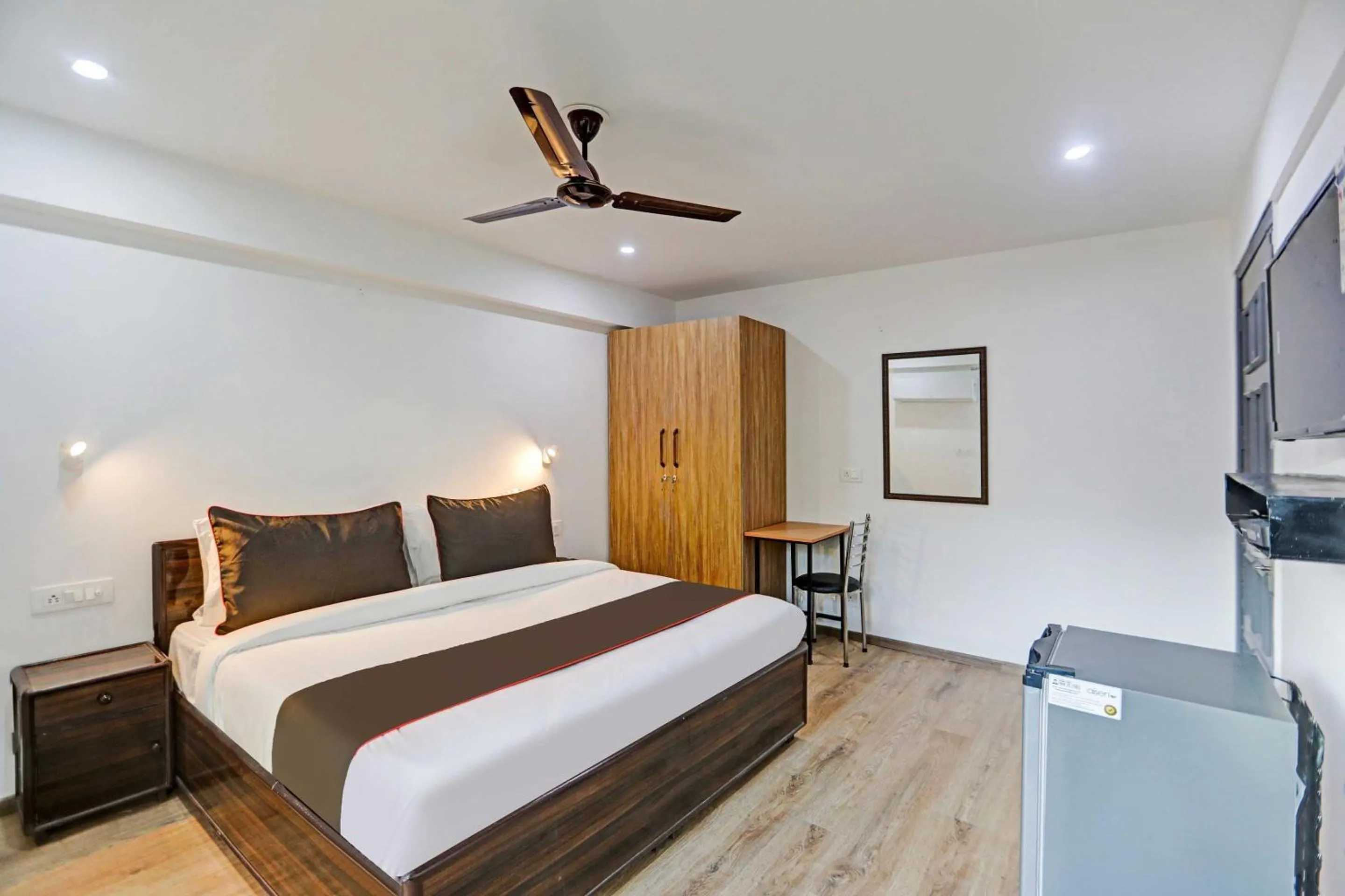 Bedroom, Bed in Super Townhouse CLOUD BAY