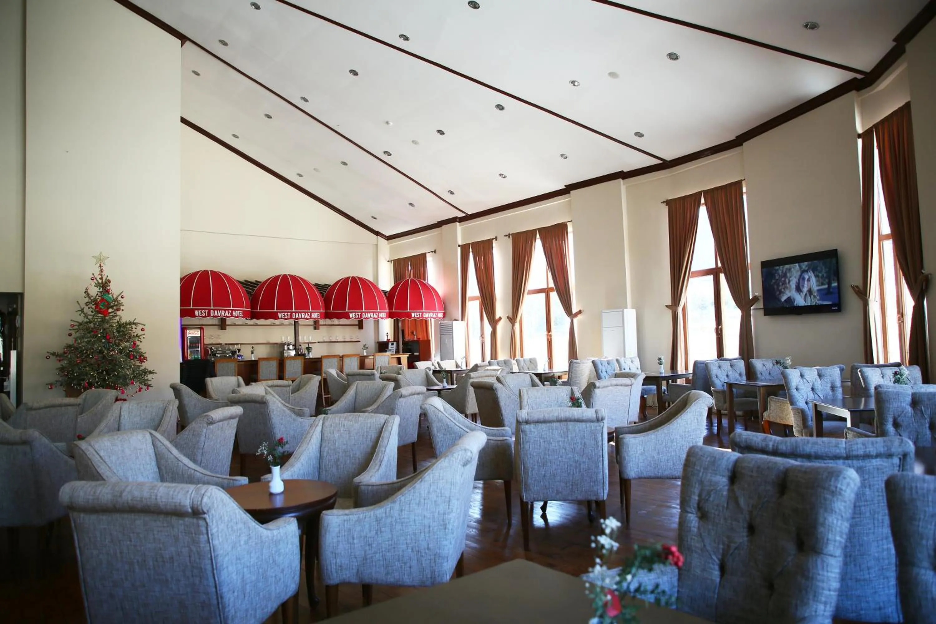 Seating area in West Davraz Hotel