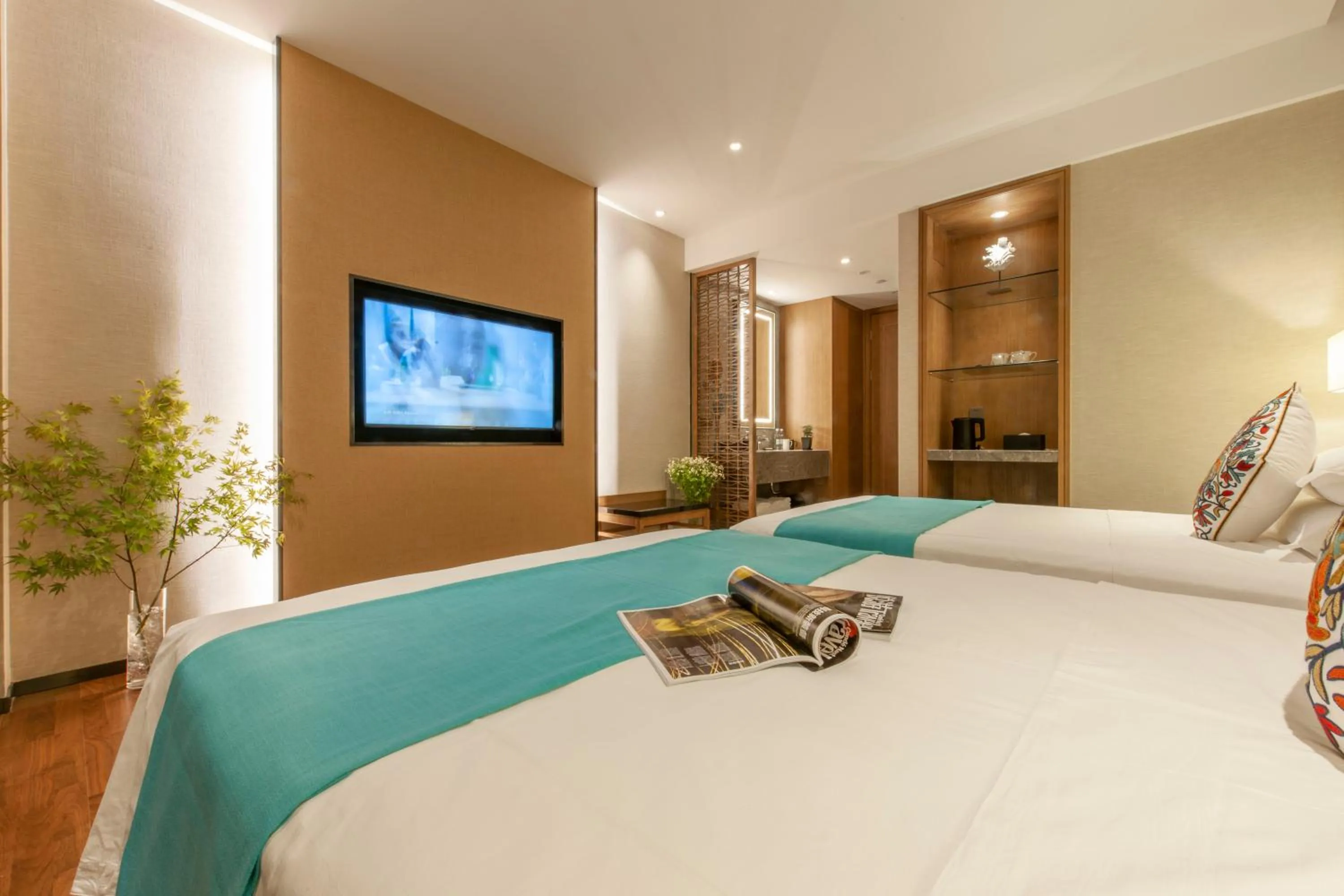 Photo of the whole room in SSAW Boutiquel Hotel Xizi