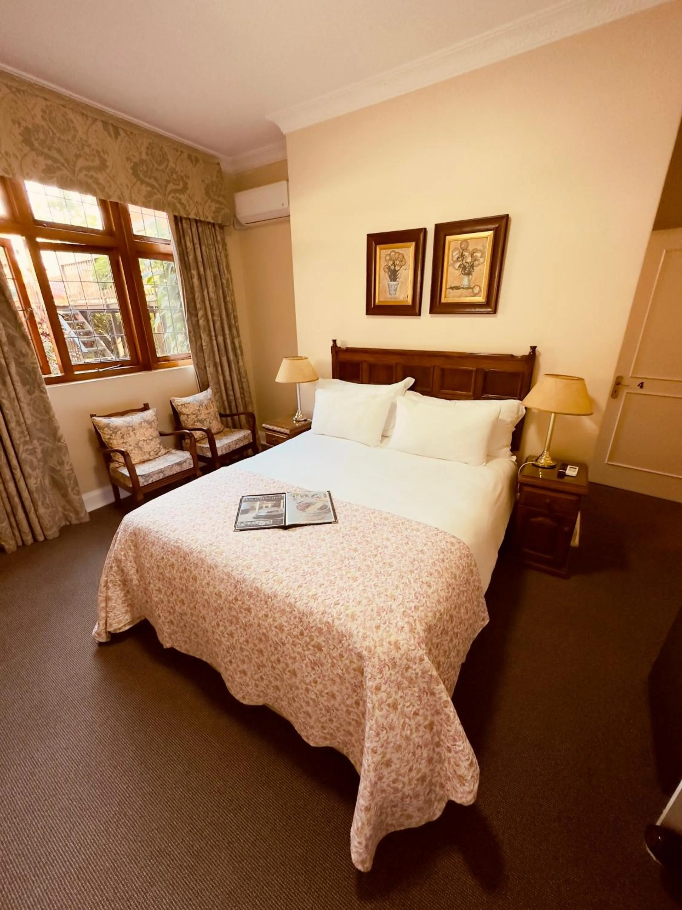 Bed in Ridgeview Lodge