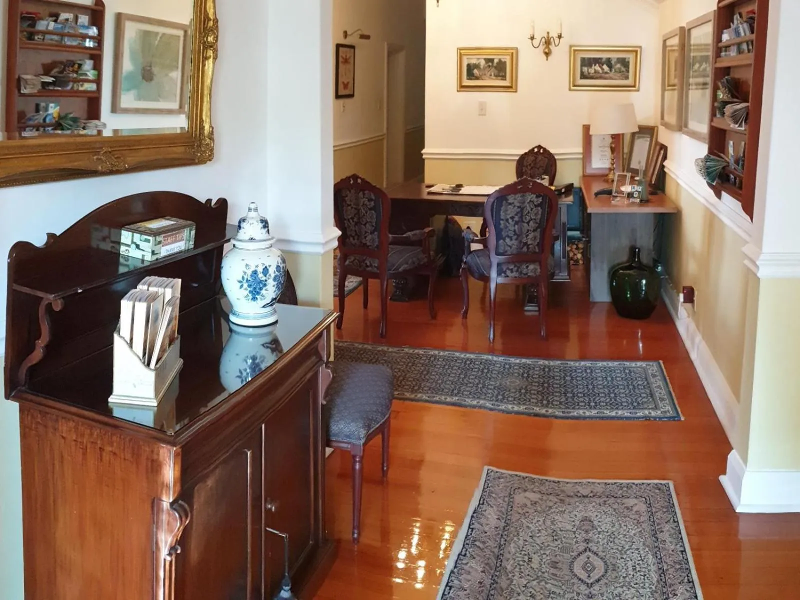 Decorative detail in Ridgeview Lodge