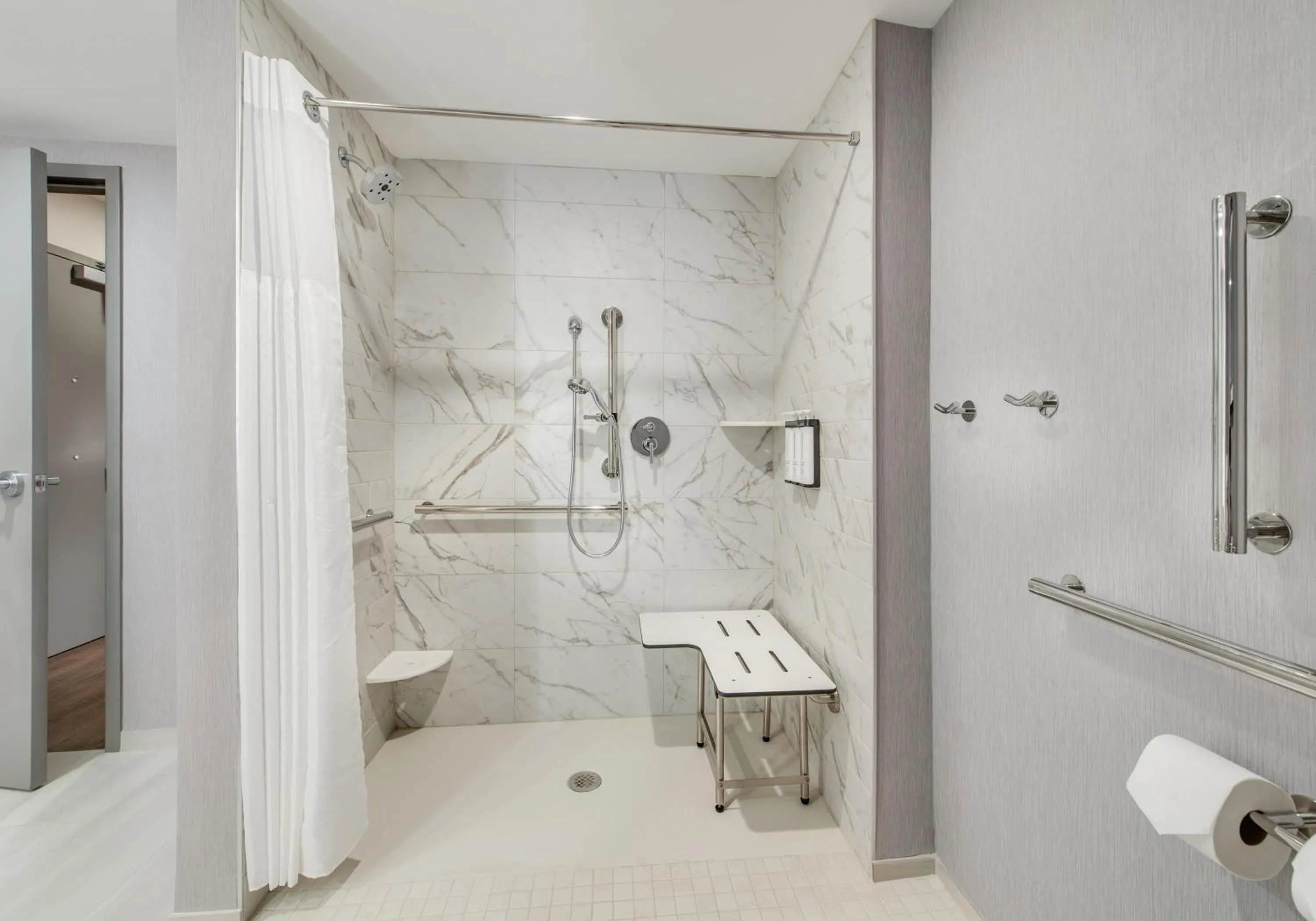 Bathroom in Hyatt Place Newark-Main Street