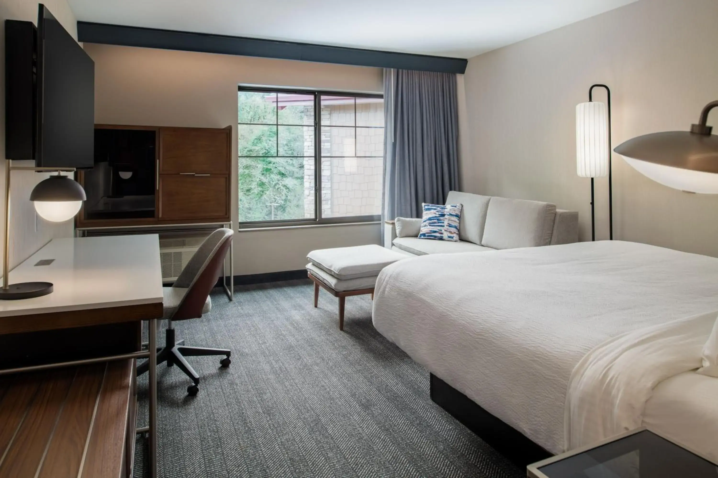 Standard King Room with Sofa Bed in Courtyard by Marriott Olympia Standard King Room with Sofa Bed in Courtyard by Marriott Olympia