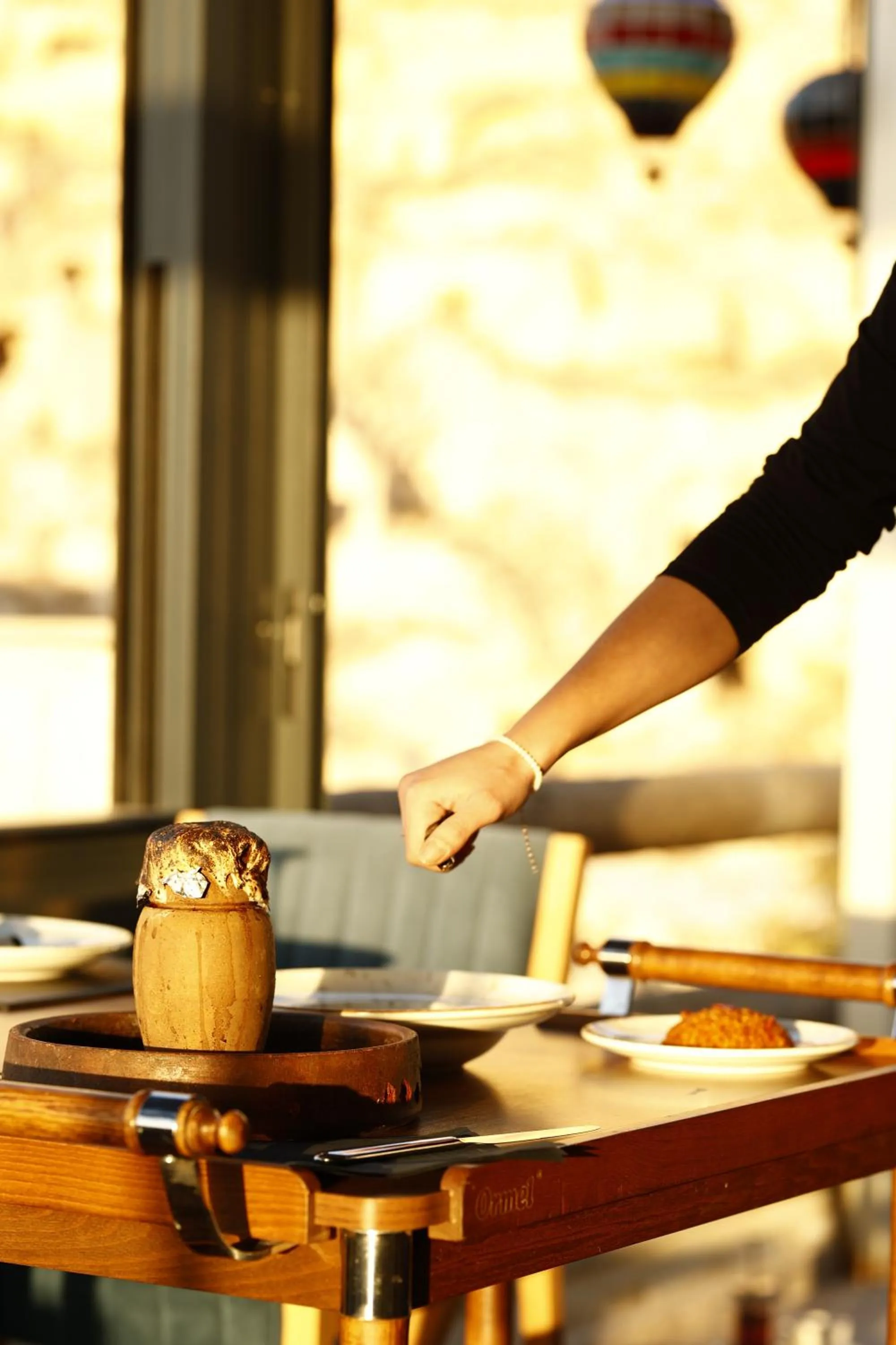 Food and drinks in Bala Cave House