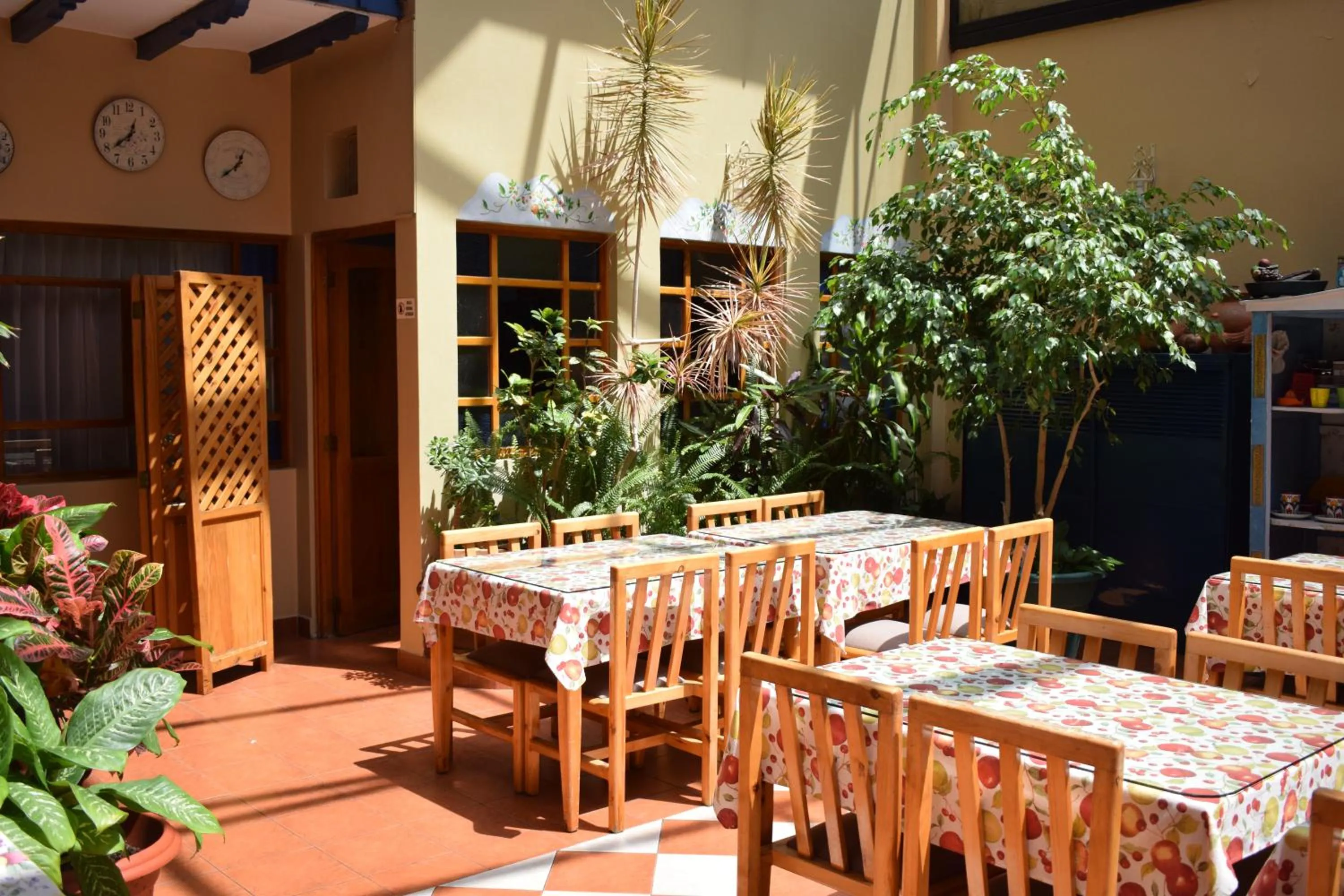 Patio in Hotel Posada del Angel