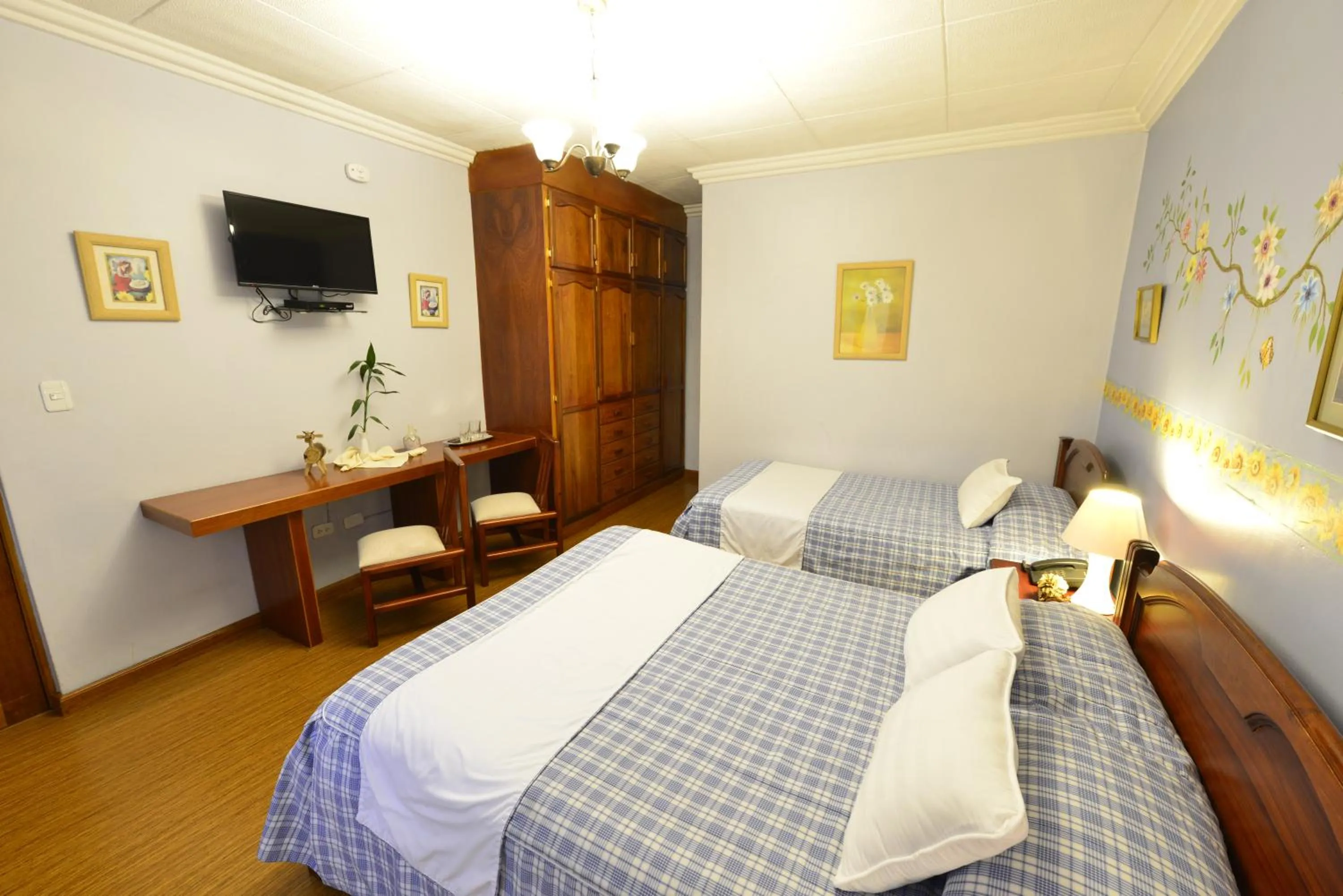 TV and multimedia, Bed in Hotel Posada del Angel