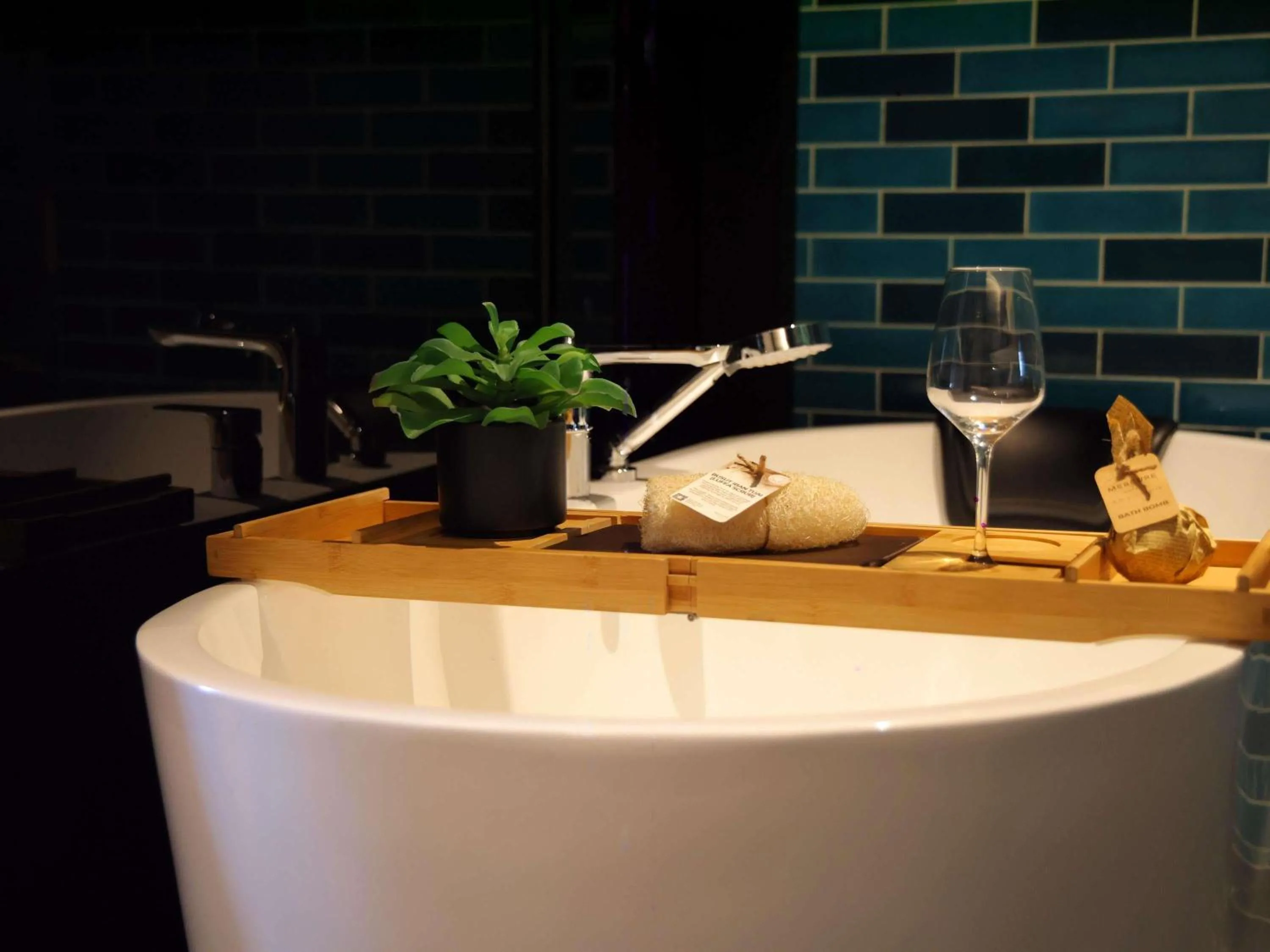 Bedroom in Mercure Miri City Centre