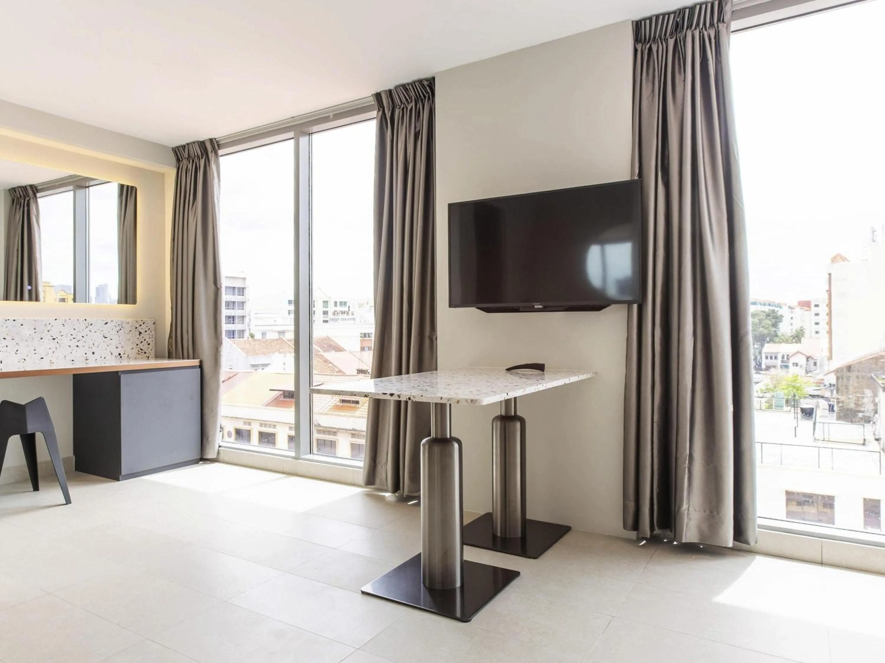 Bedroom in ibis budget Singapore Gold