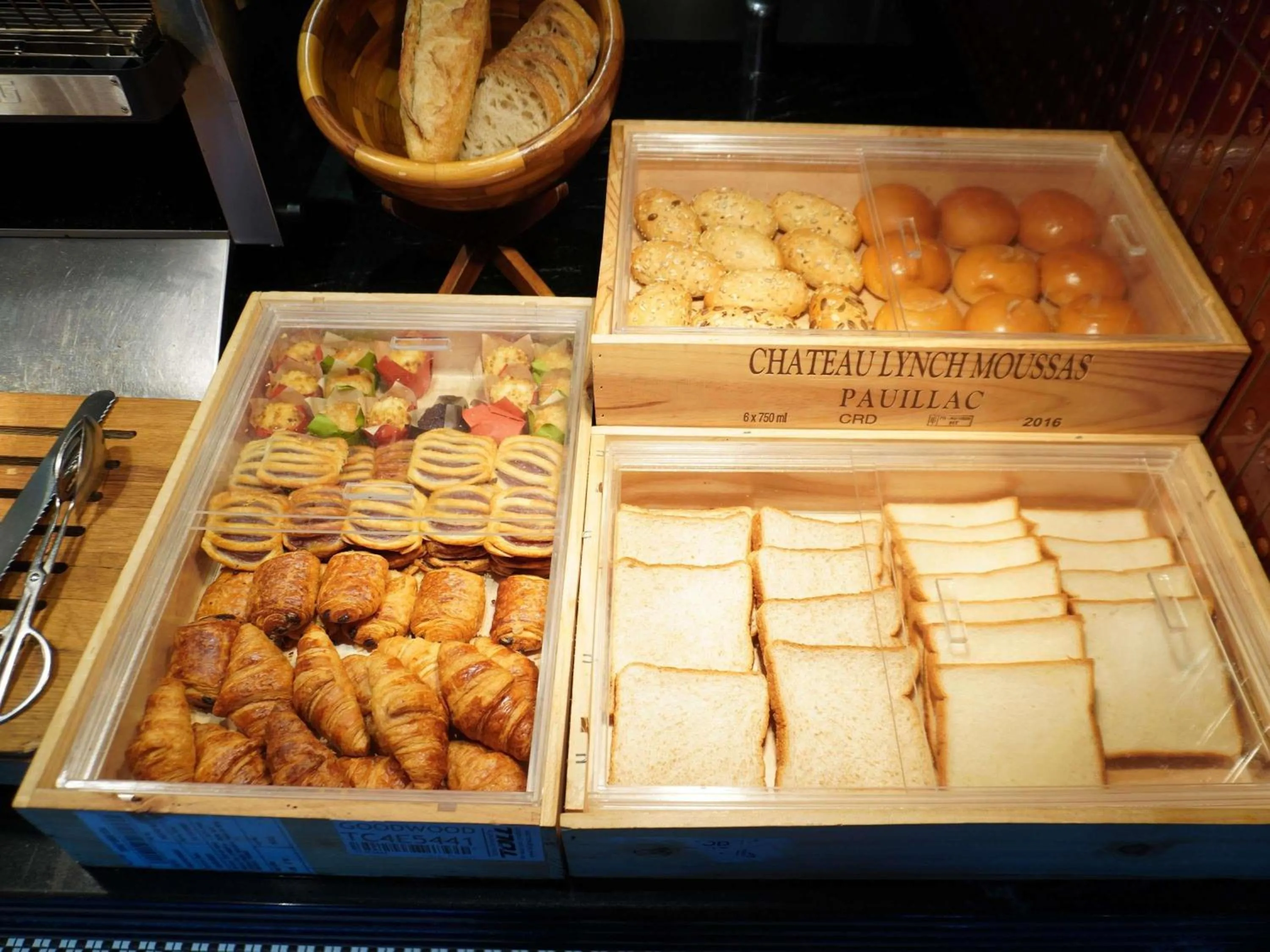 Bedroom in Pullman Singapore Orchard