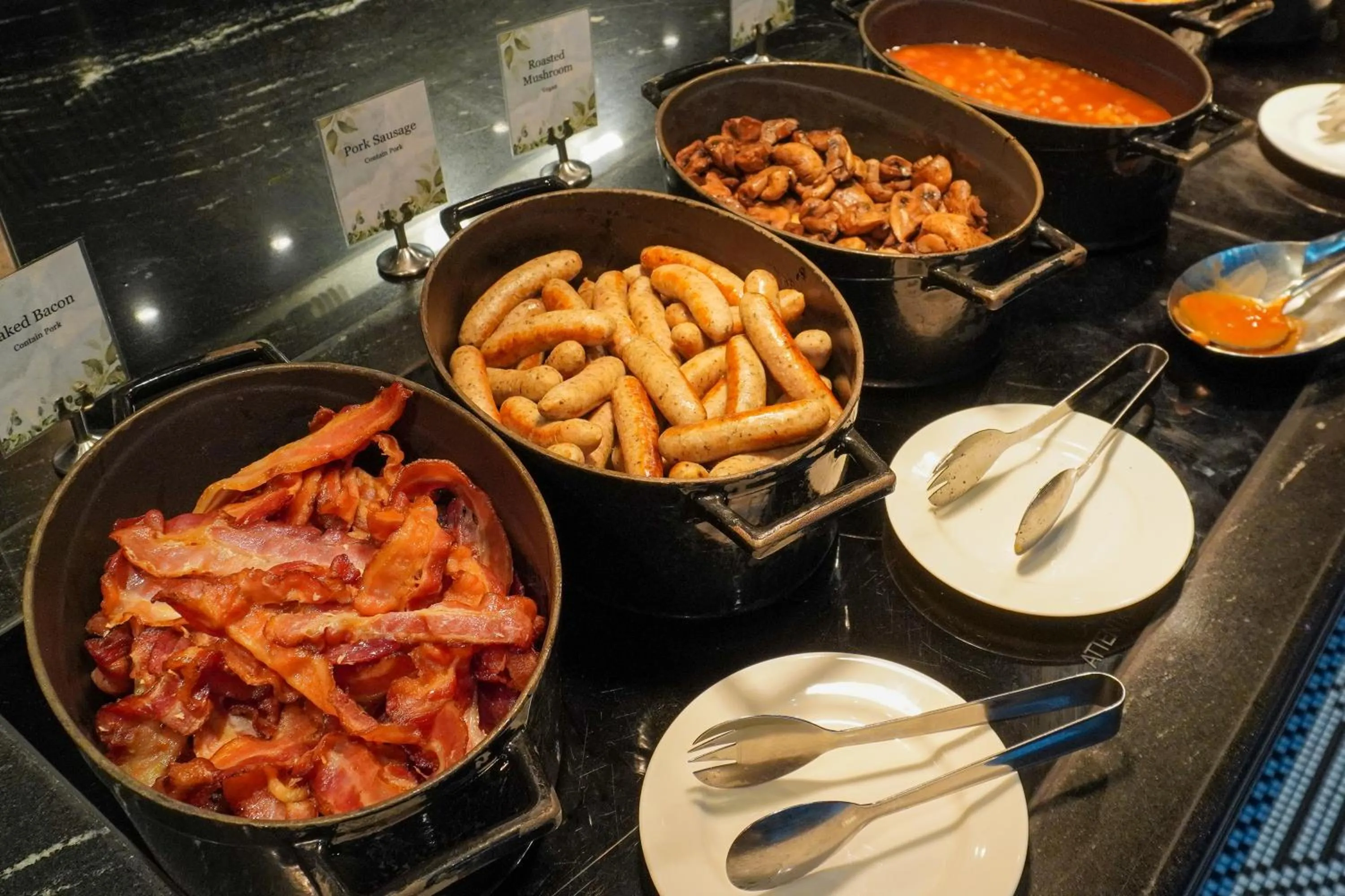 Restaurant/places to eat in Pullman Singapore Orchard