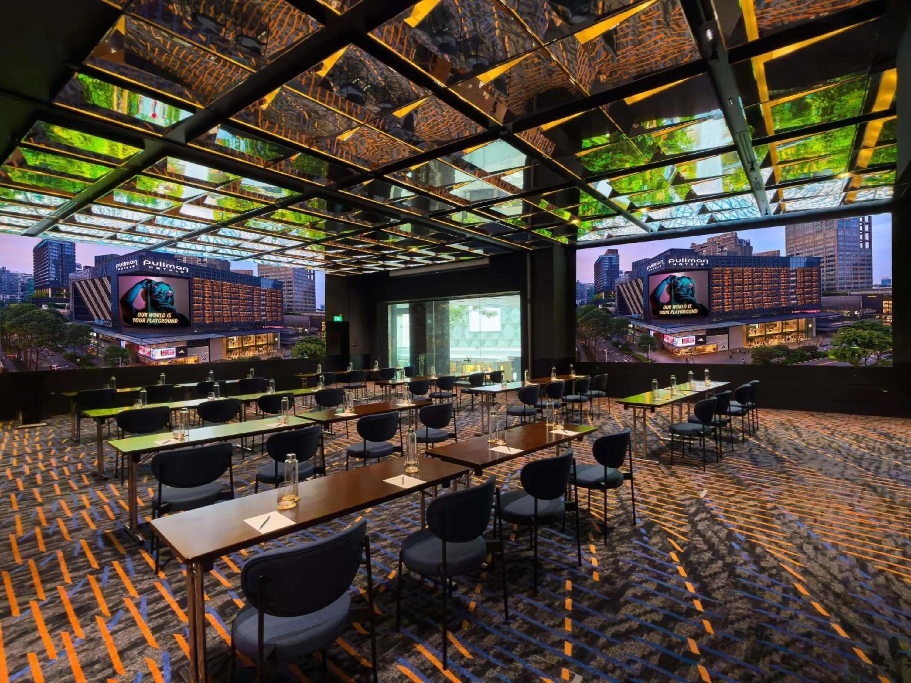 Meeting/conference room in Pullman Singapore Orchard