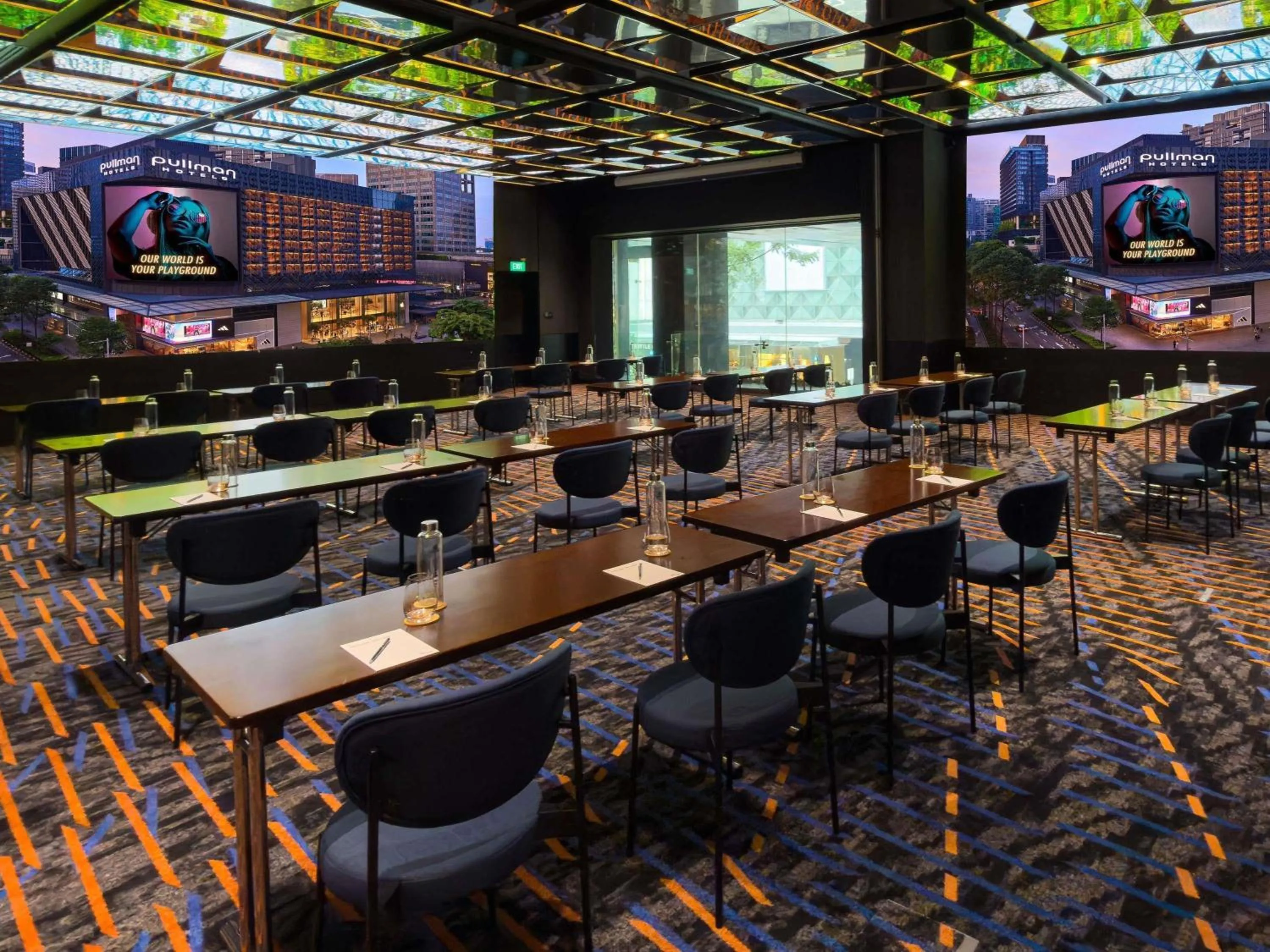 Meeting/conference room in Pullman Singapore Orchard