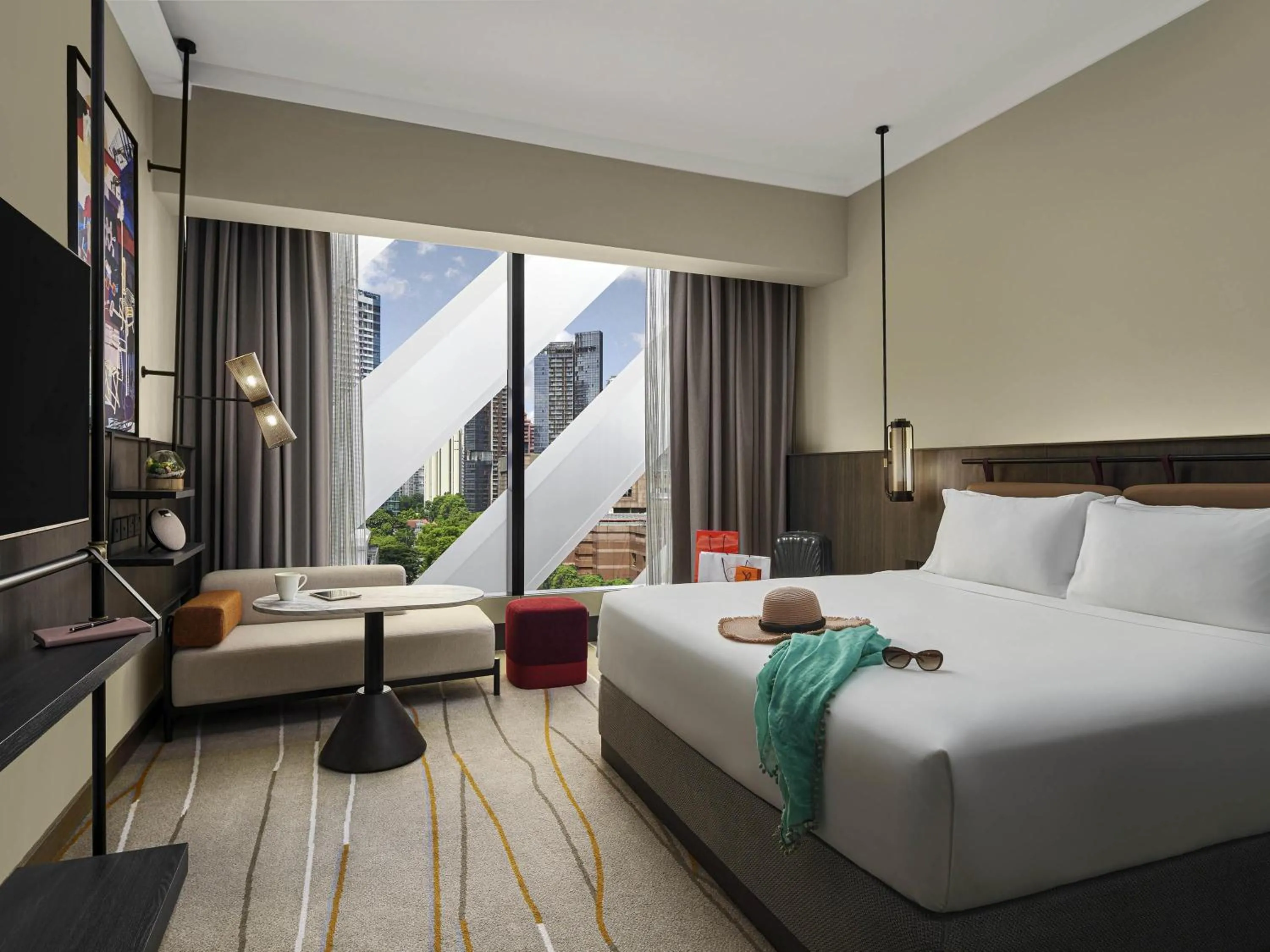 Bedroom, Bed in Pullman Singapore Orchard