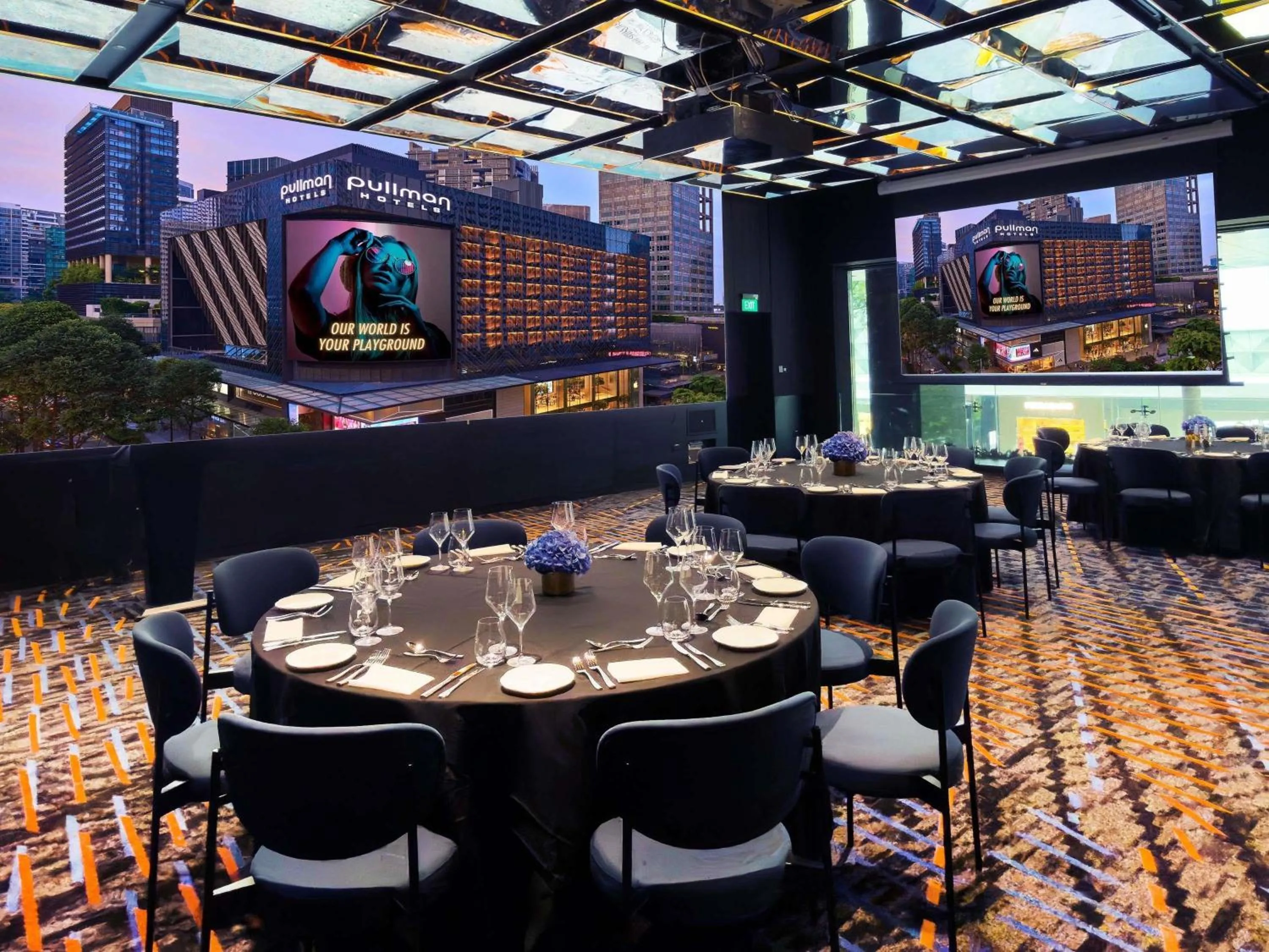 Meeting/conference room in Pullman Singapore Orchard