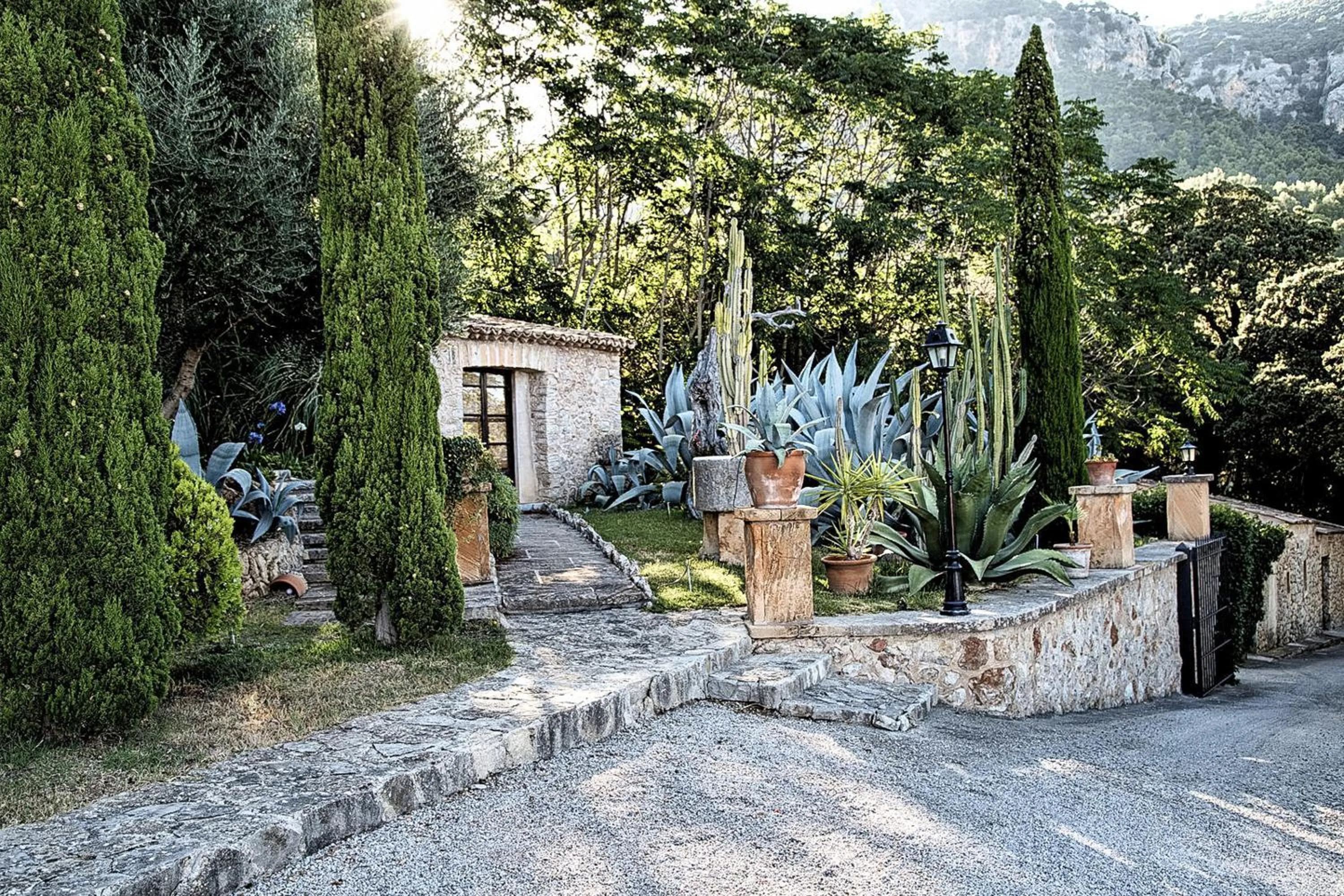 Spring in Posada del Marqués I A Slow Design Hotel