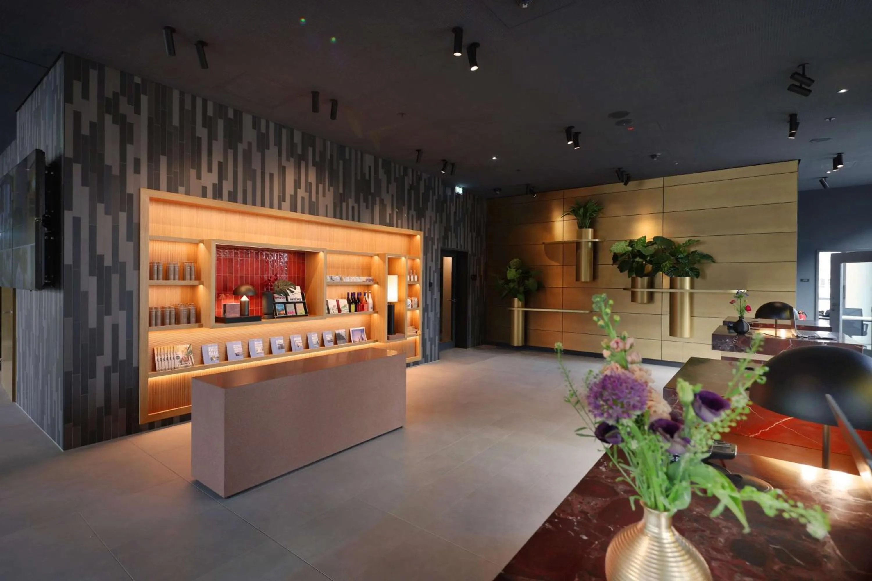 Lobby or reception in ATLANTIC Hotel Heidelberg