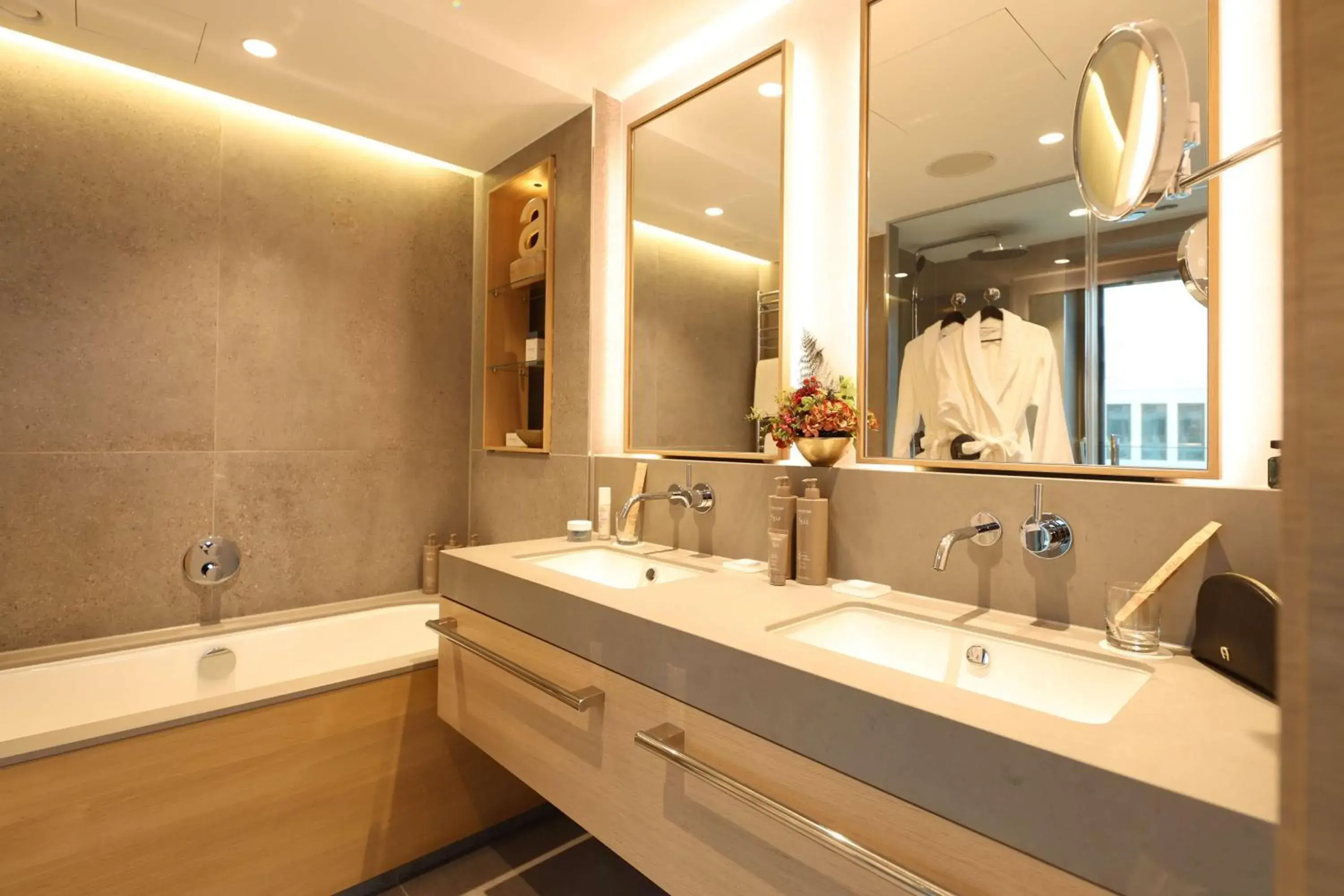 Suite in ATLANTIC Hotel Heidelberg Suite in ATLANTIC Hotel Heidelberg