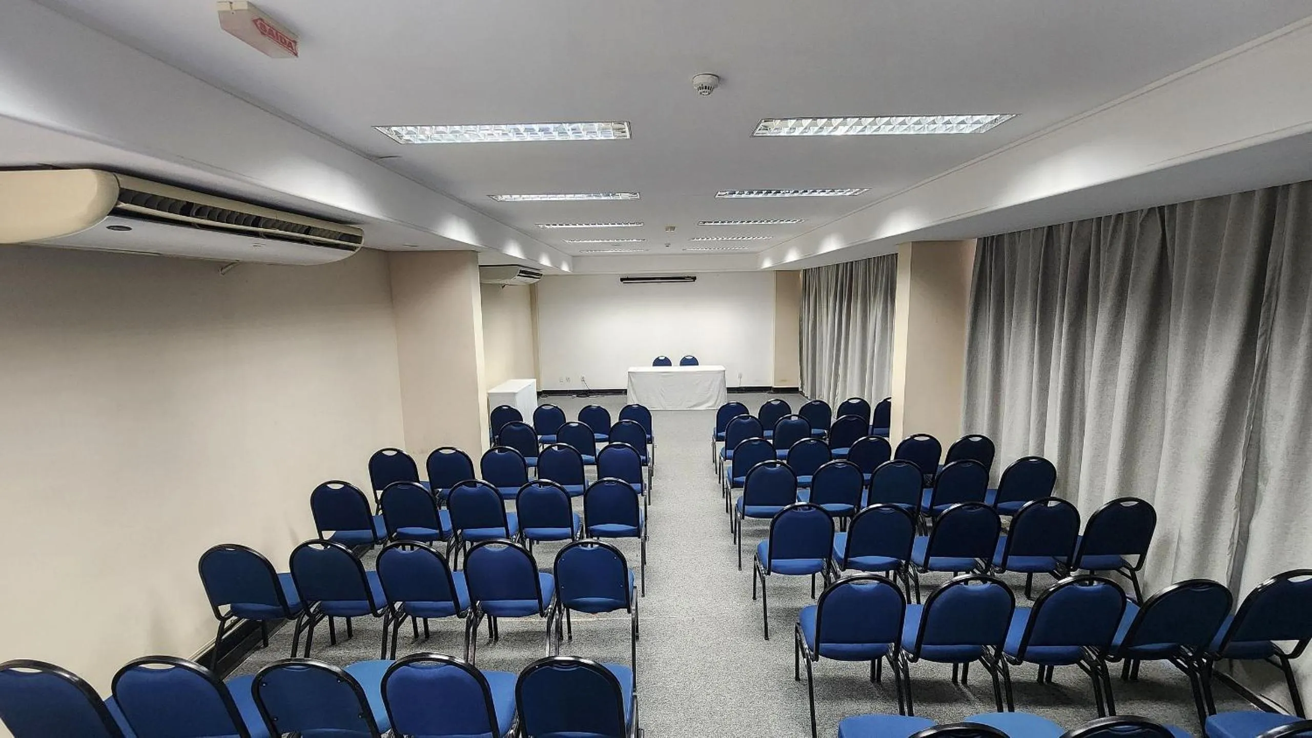 Meeting/conference room in Flat no Condomínio Metrópolis - Ilha do Leite