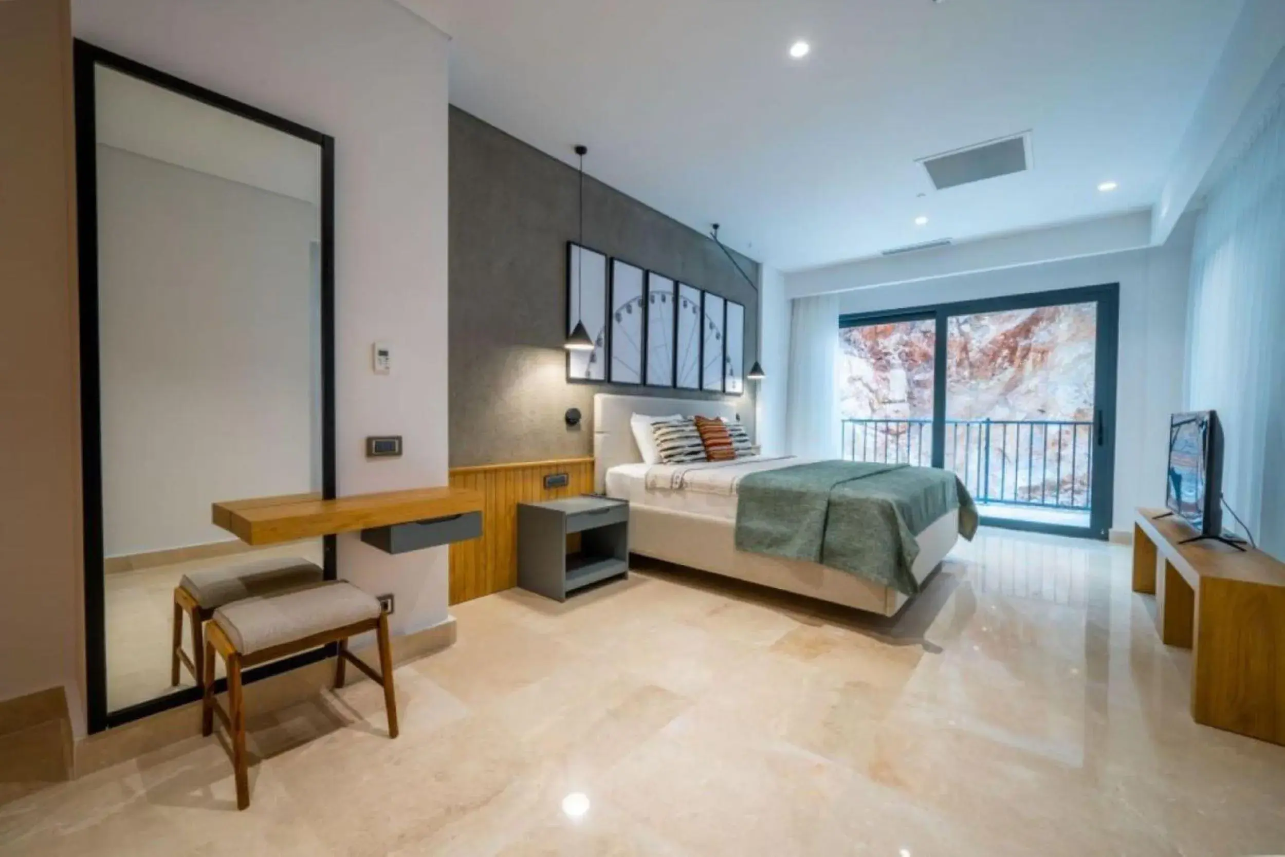 Suite with Private Pool in Lures Hotel Suite with Private Pool in Lures Hotel