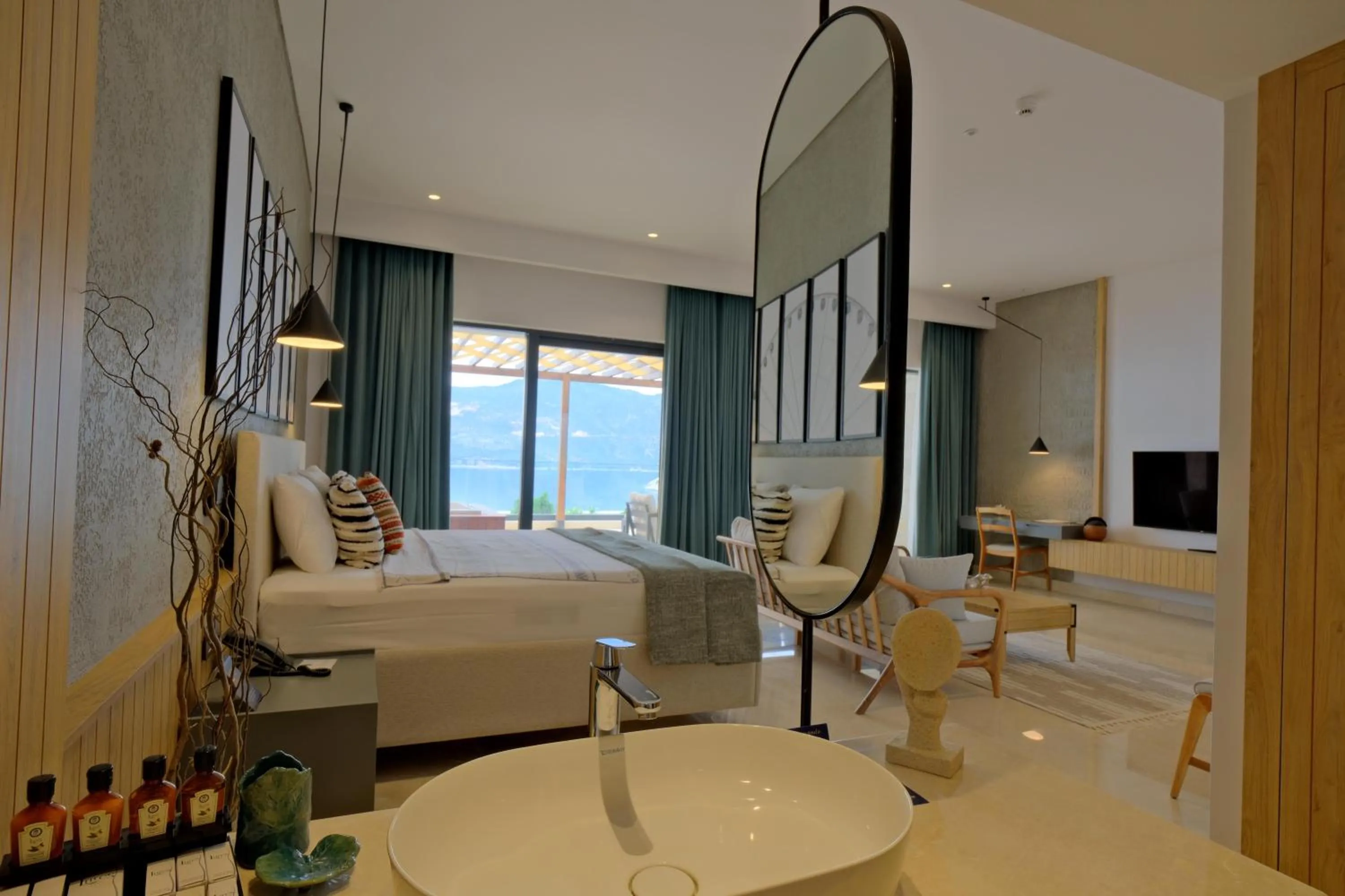 Photo of the whole room, Bed in Lures Hotel