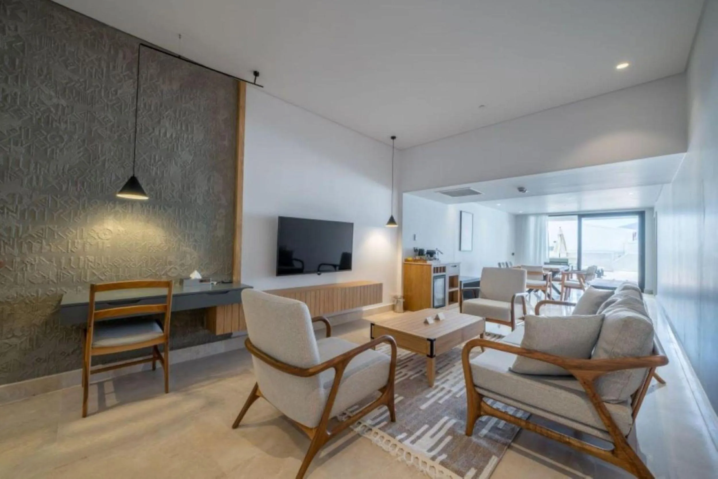 TV and multimedia in Lures Hotel