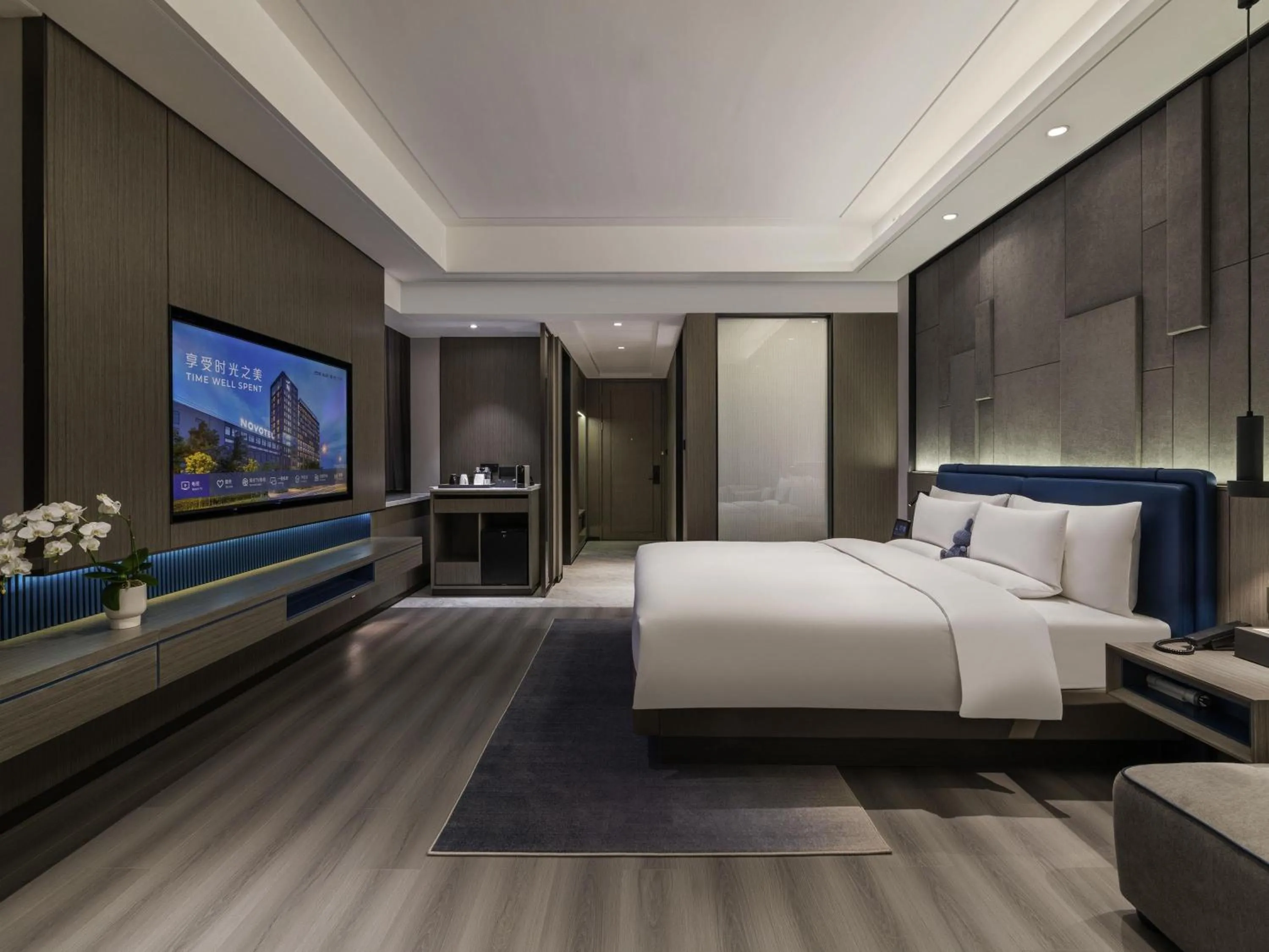 Bedroom, Bed in Novotel Kunshan Yangcheng Lake