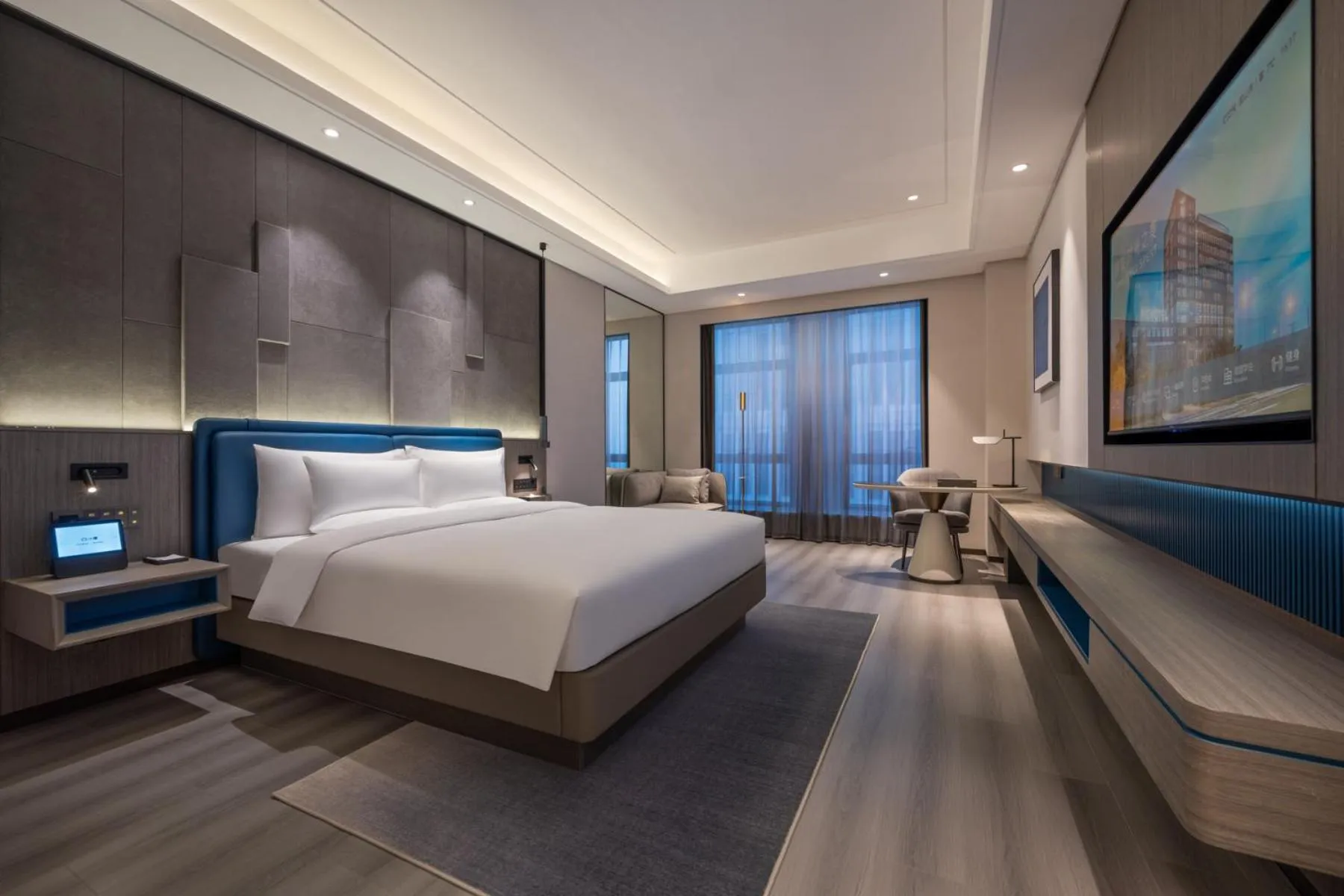 Photo of the whole room, Bed in Novotel Kunshan Yangcheng Lake