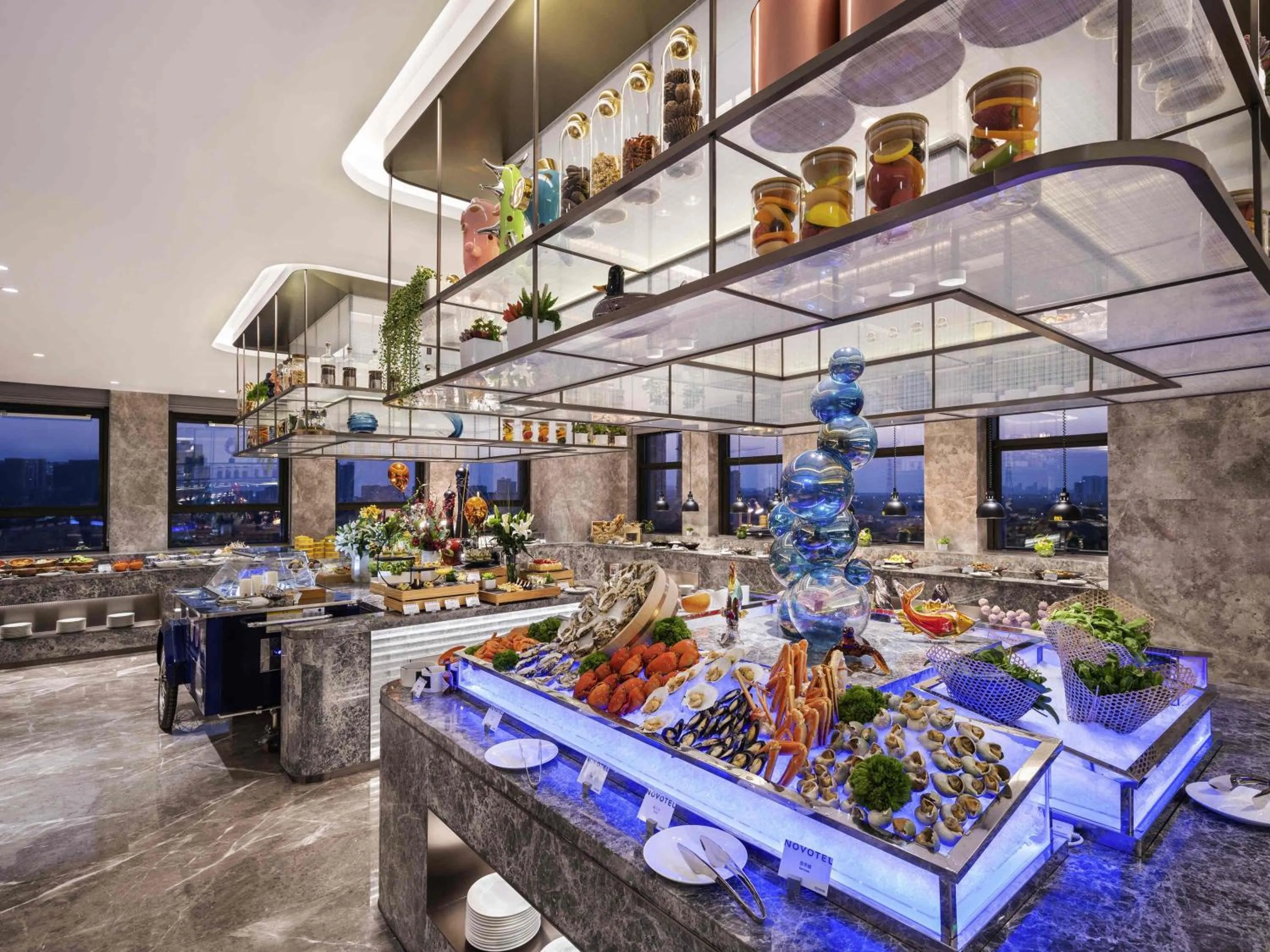 Restaurant/places to eat in Novotel Kunshan Yangcheng Lake