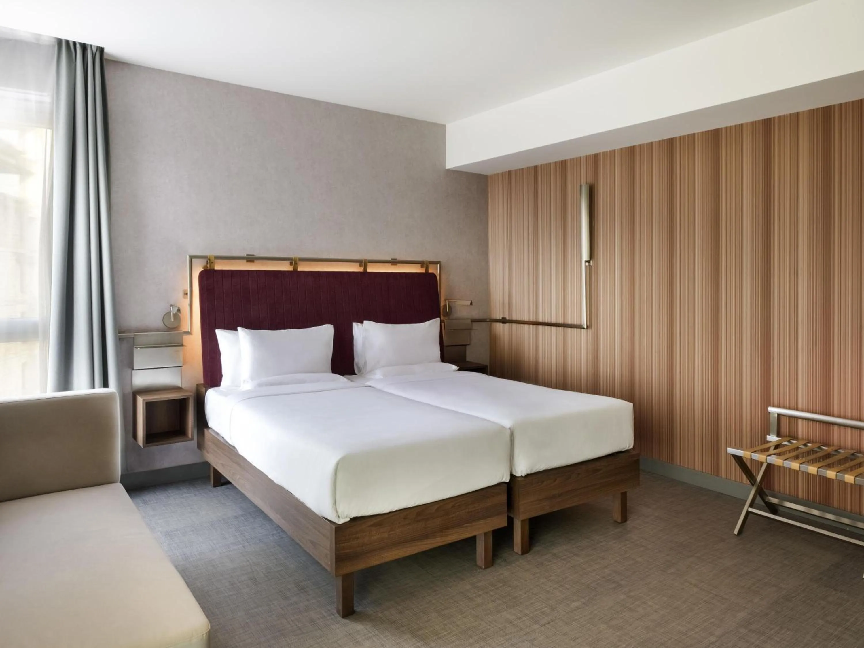 Bedroom, Bed in Novotel Kinshasa La Gombe