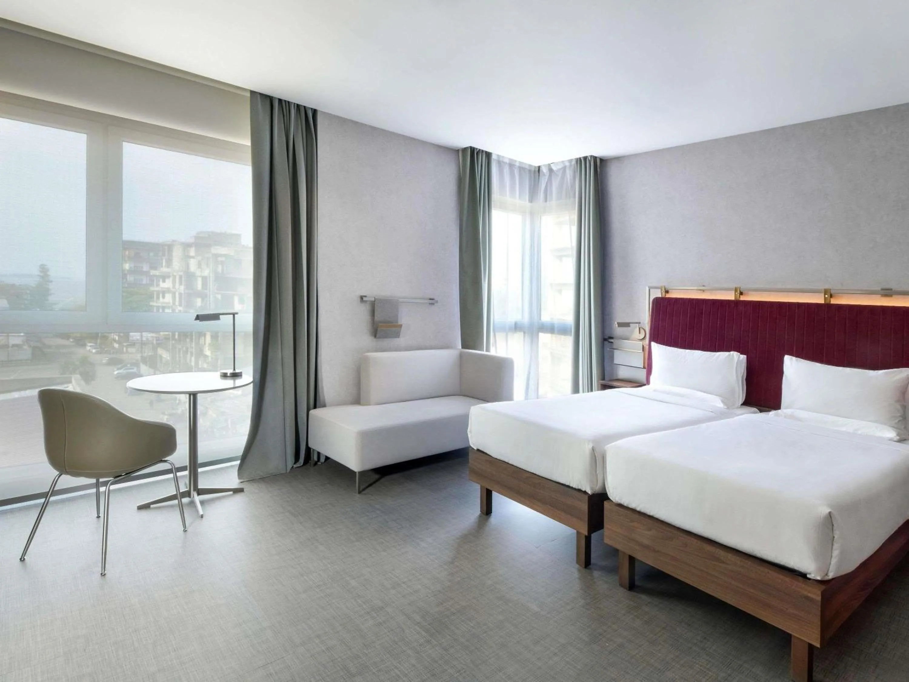 Bedroom, Bed in Novotel Kinshasa La Gombe