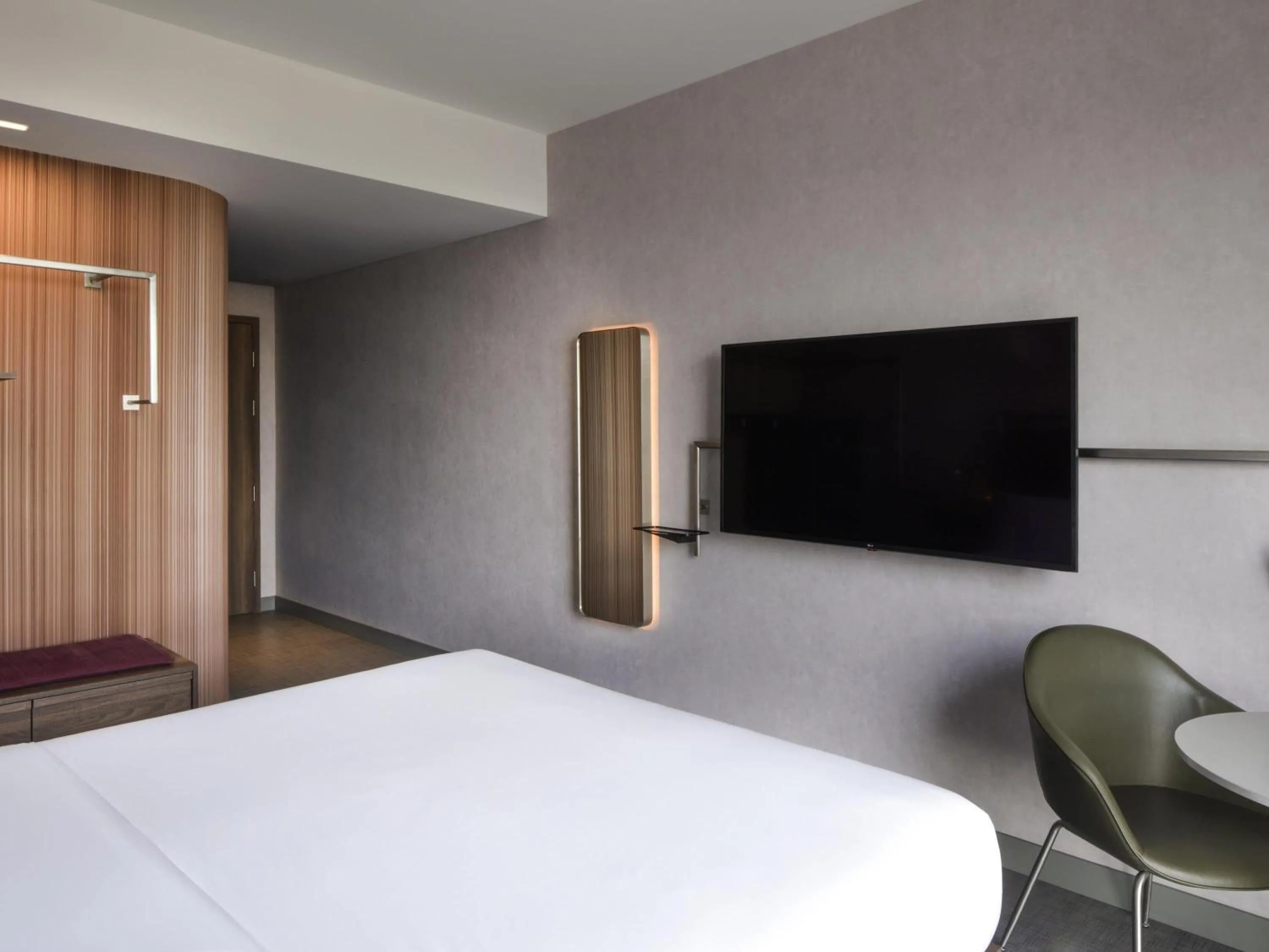 Bedroom, Bed in Novotel Kinshasa La Gombe