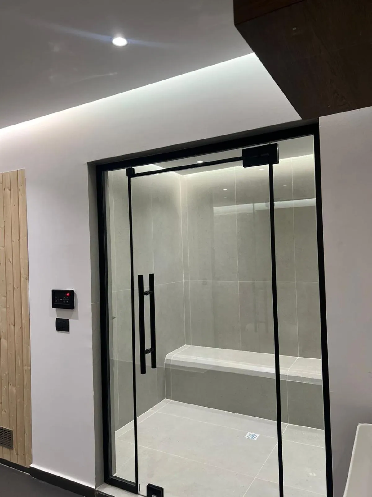 Black Diamond Hotel Dhermi