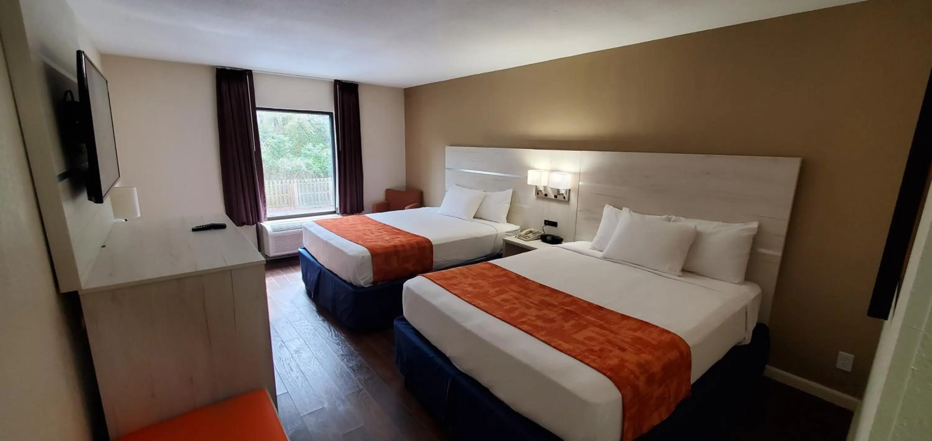 Bedroom, Bed in THE PARAGON of Golden Isles