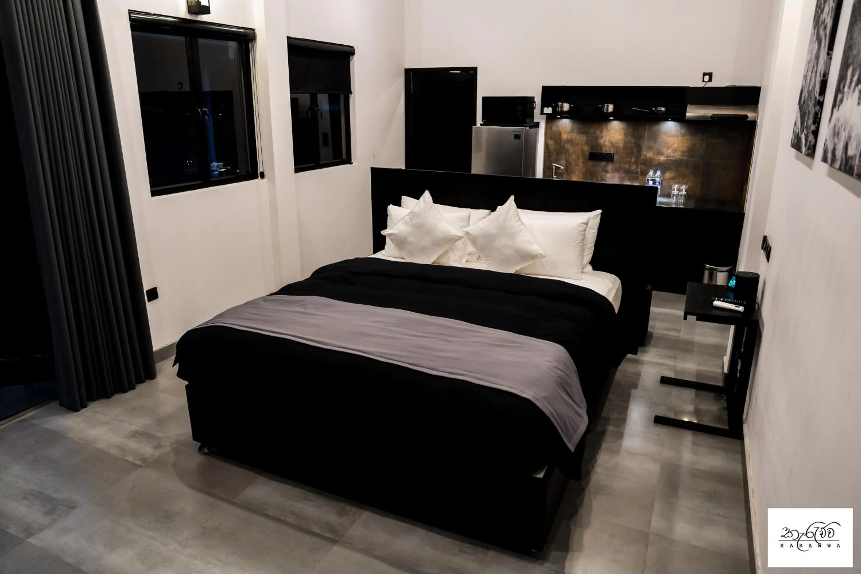 Bed in Karawwa Luxury Villas