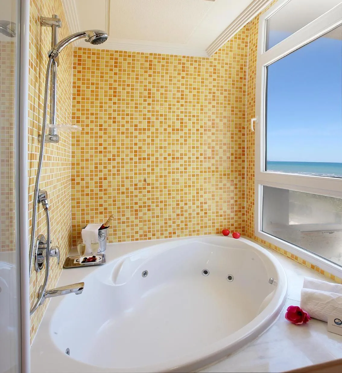 Bathroom in Hotel Playas de Guardamar