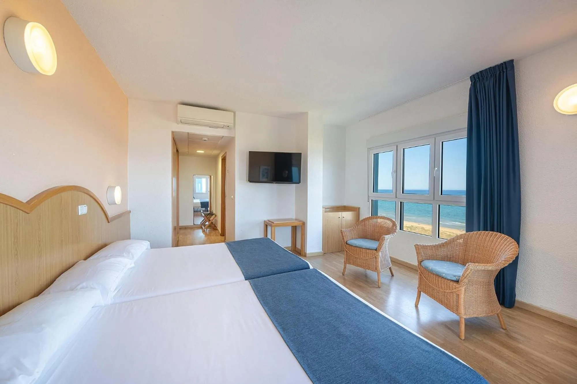 Photo of the whole room, Bed in Hotel Playas de Guardamar