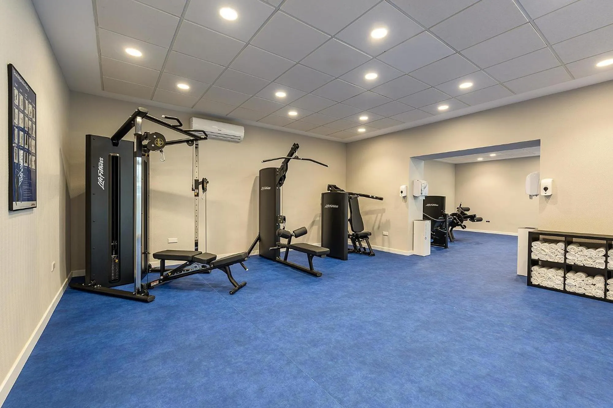 Swimming pool in Hotel Playas de Guardamar