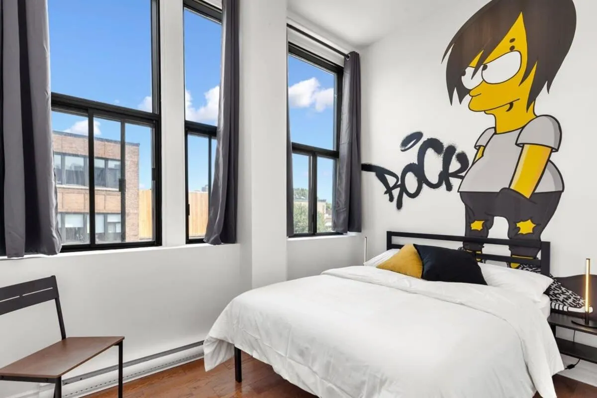 Bed in M11 The Simpsons Suite 3BR in The Heart of MTL