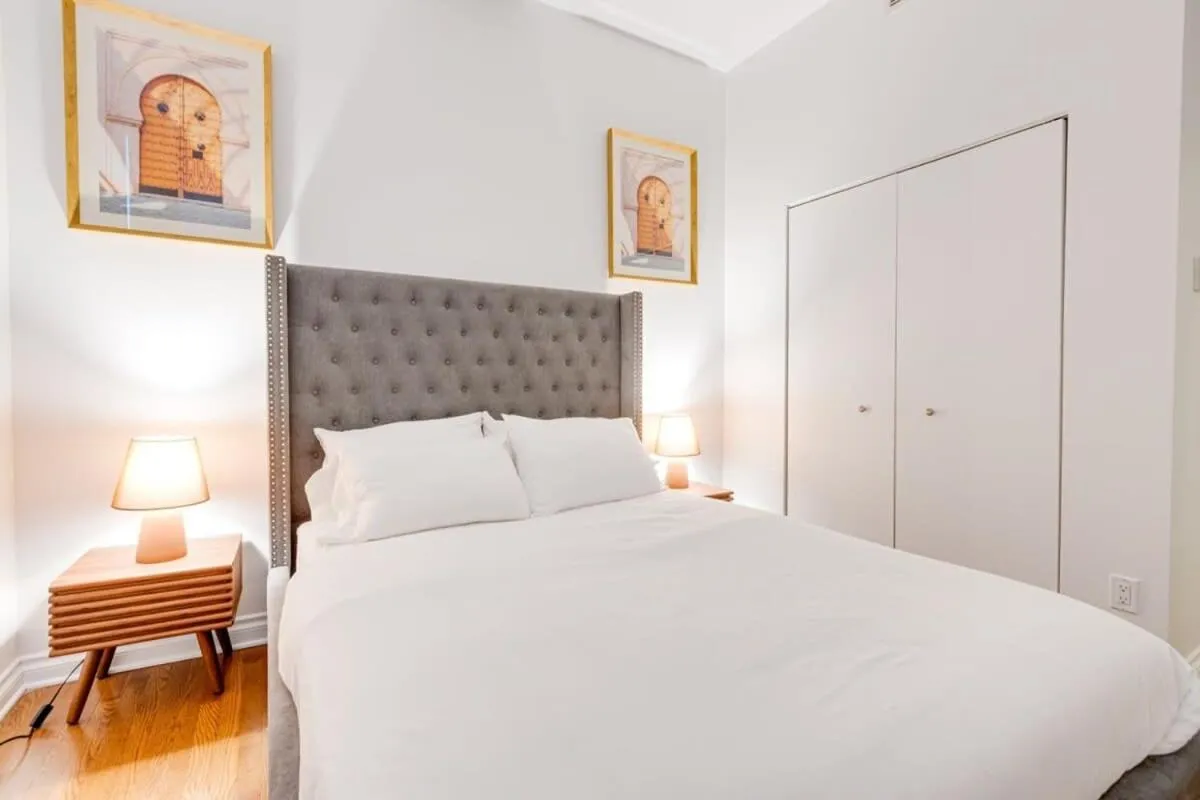 Bed in M11 Stylish Modern 3BR in Prime Location