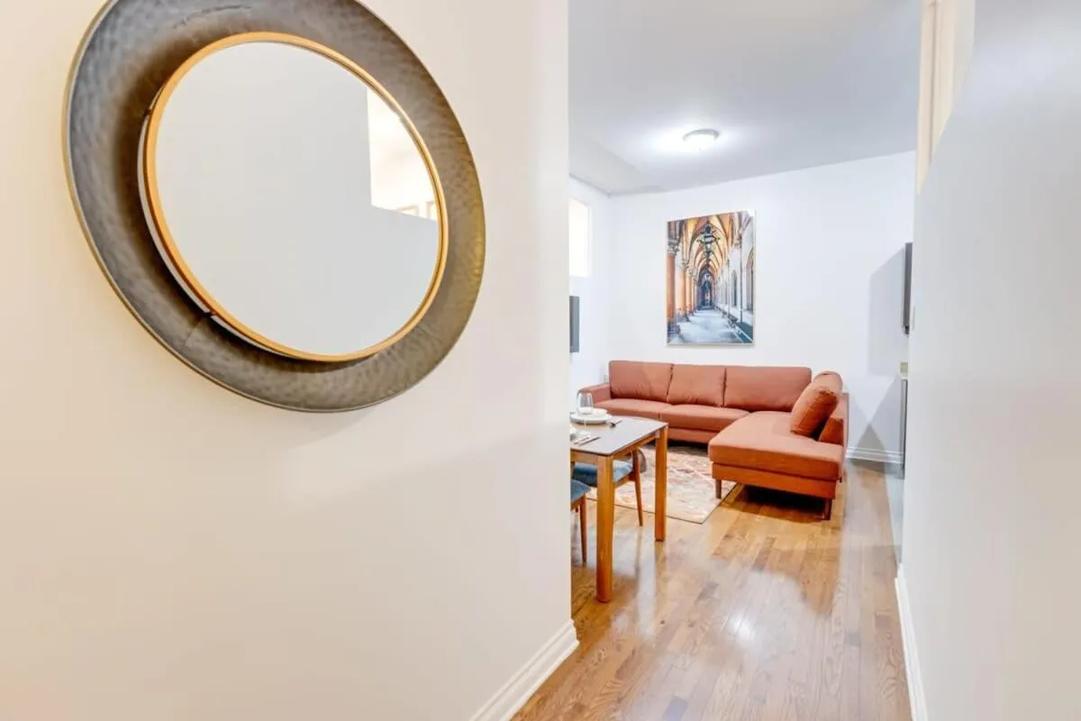 M11 Stylish Modern 3BR in Prime Location