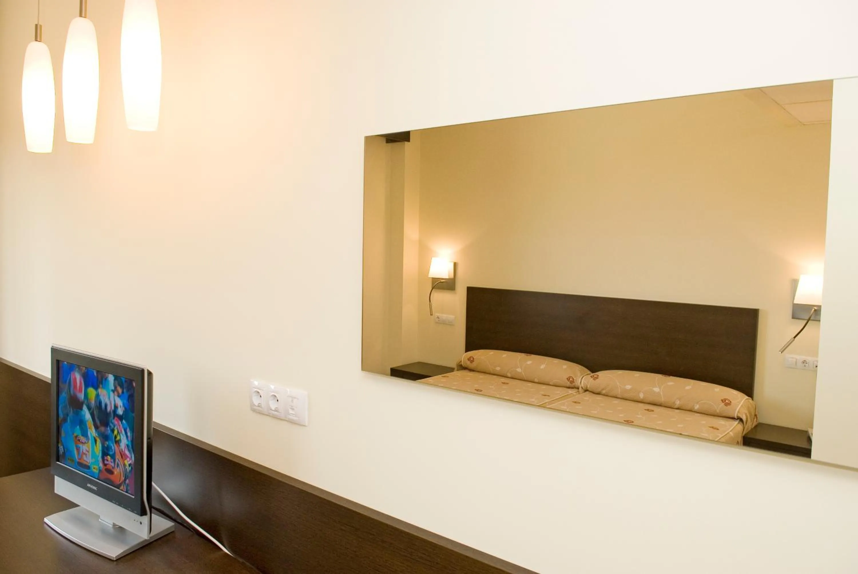 Bed in Hotel Tudanca-Aranda II