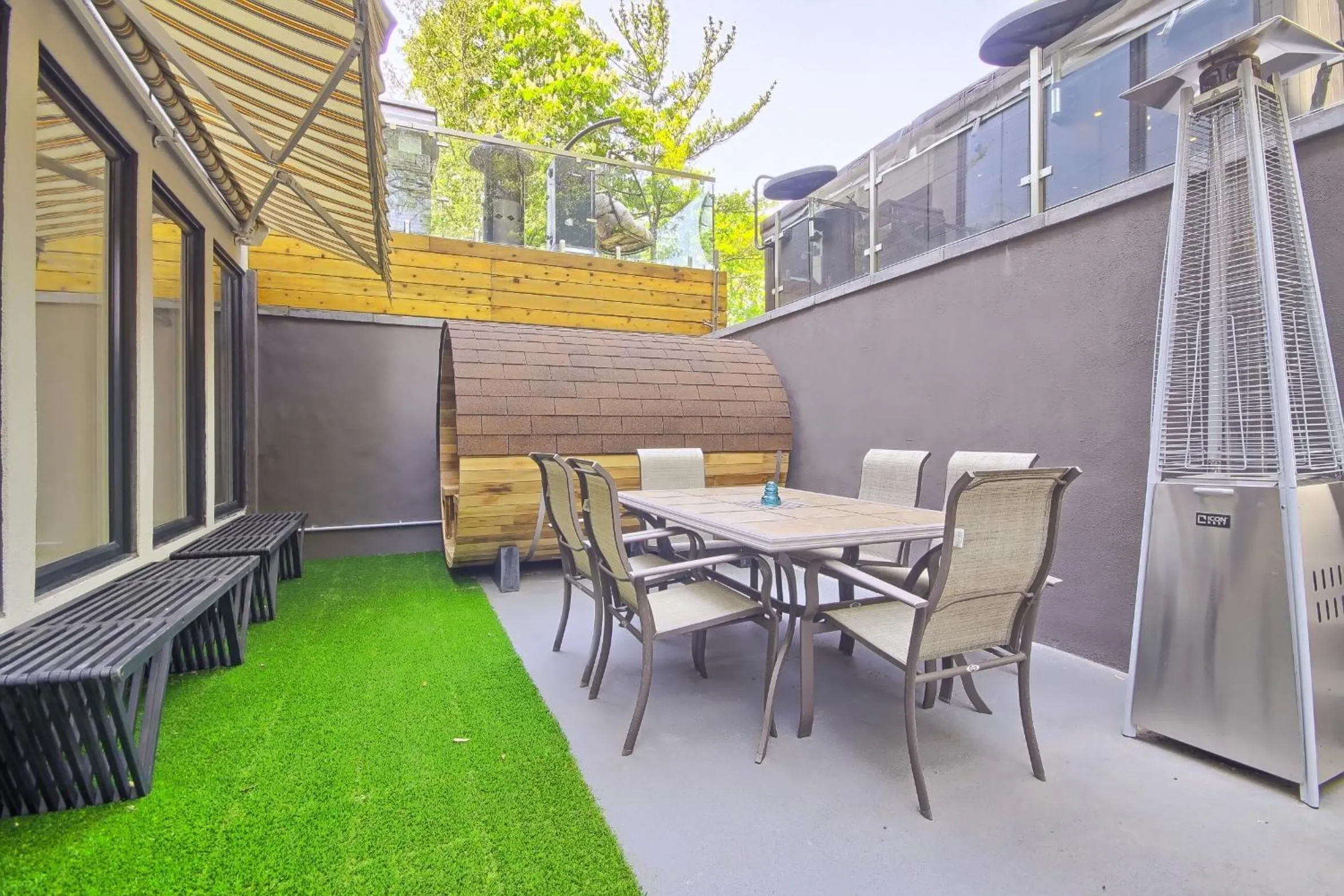 Patio in Charming and Luxurious 2BR+1Bath Guest Suite