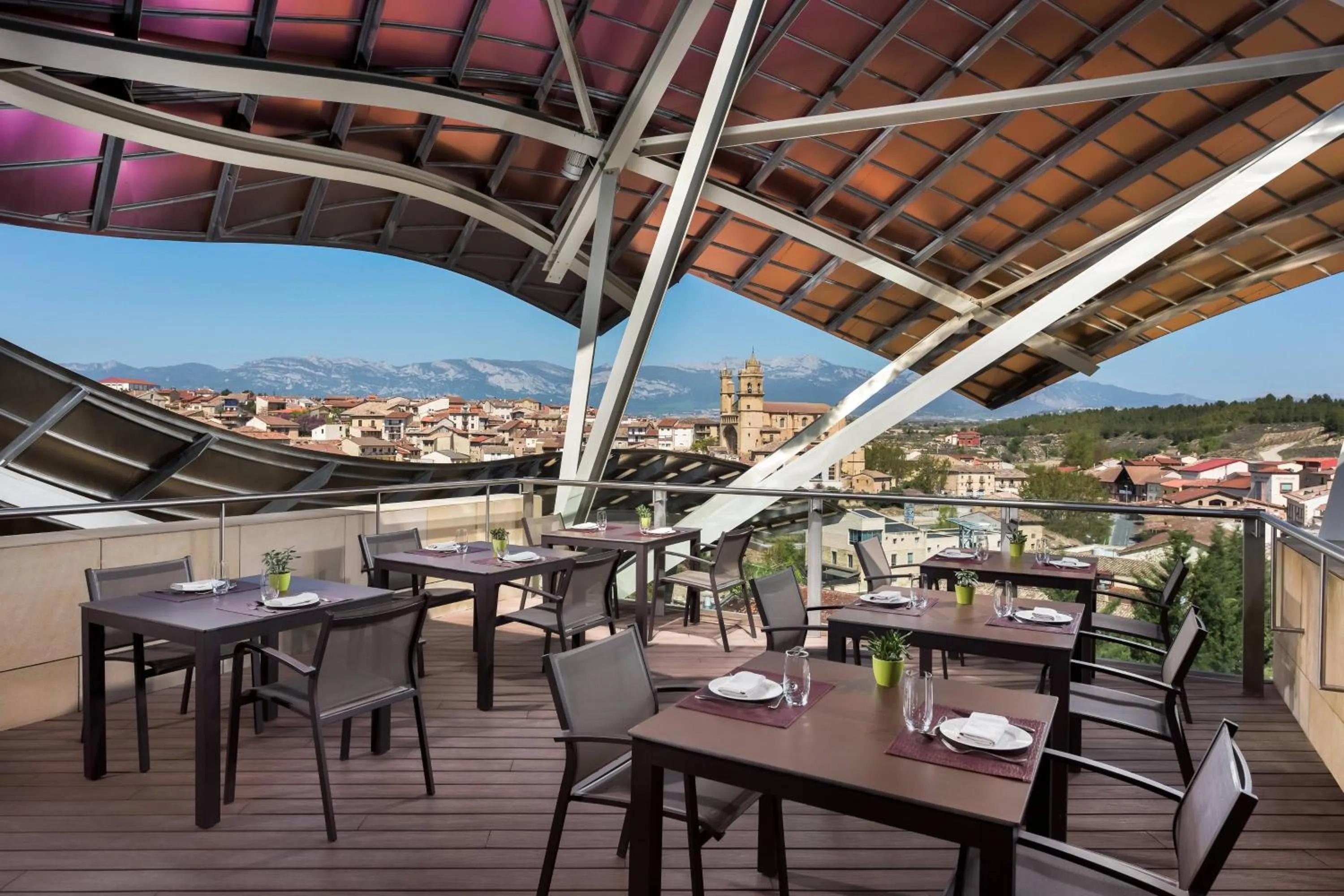 Restaurant/places to eat in Hotel Marqués de Riscal, a Luxury Collection Hotel, Elciego