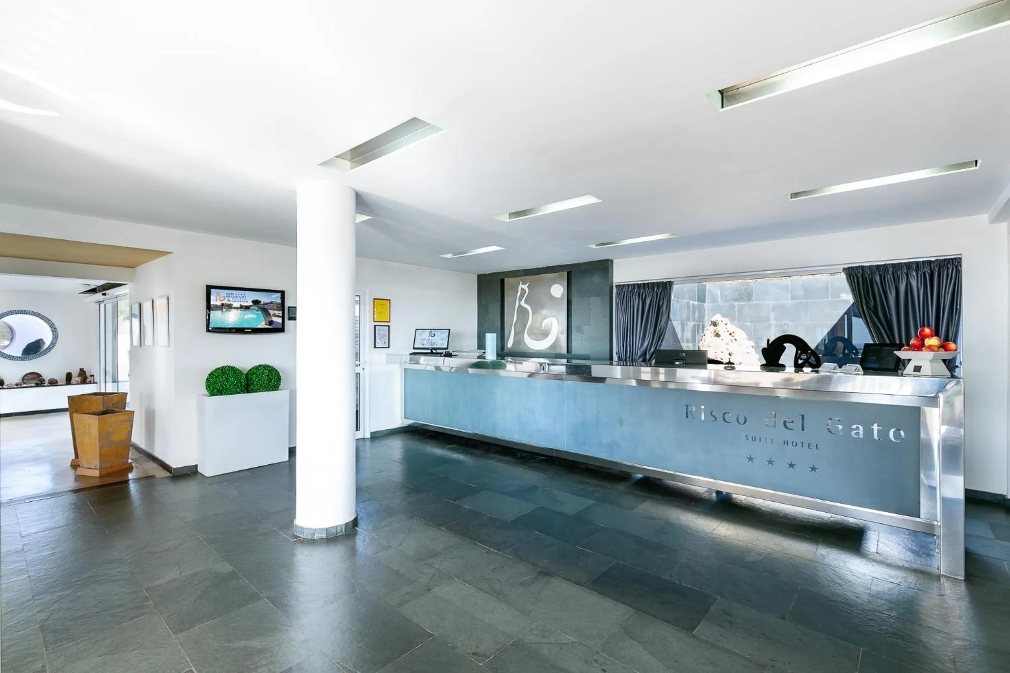 Lobby or reception in Hotel LIVVO Risco del Gato Suites