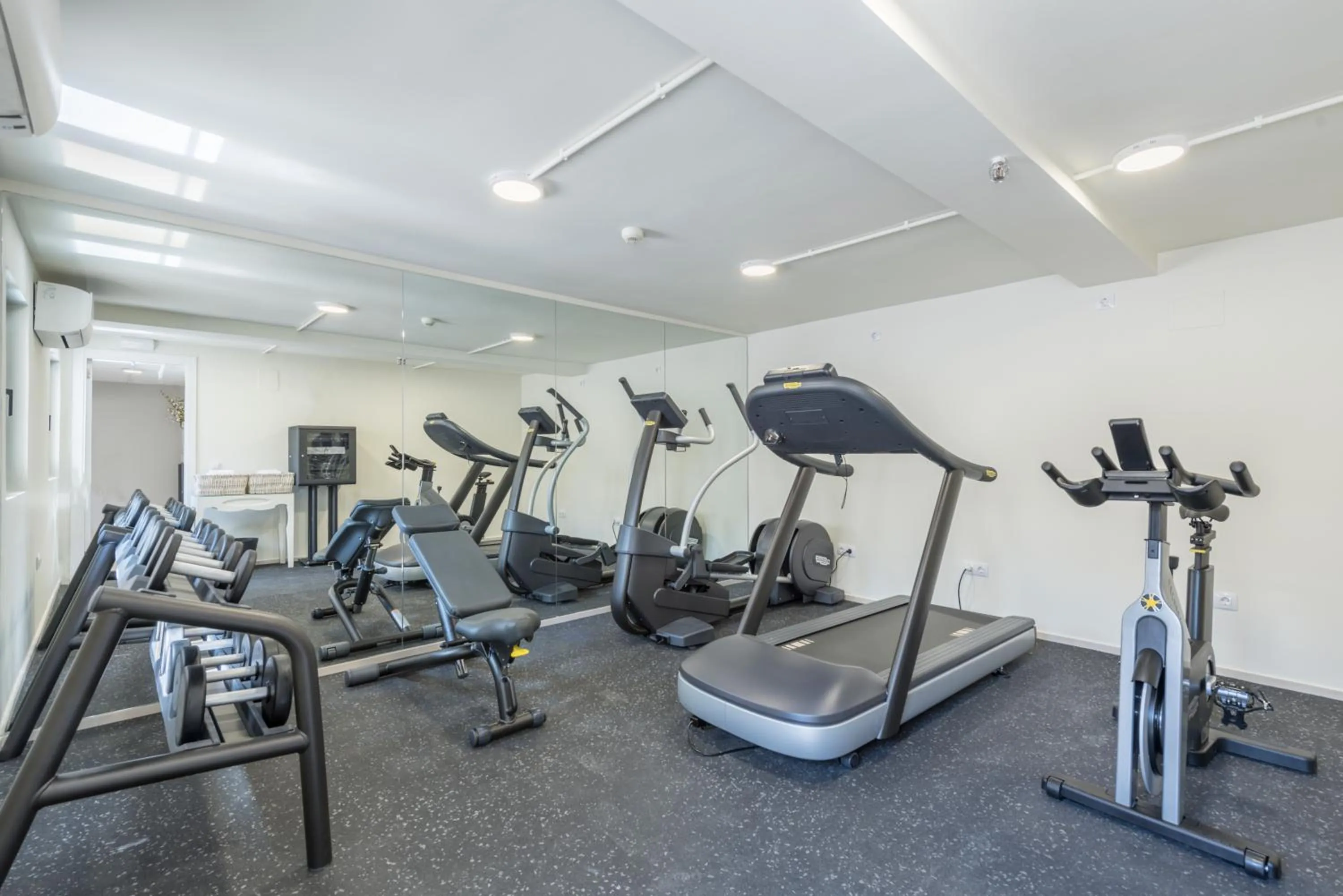 Fitness centre/facilities in Vincci Vía - 66