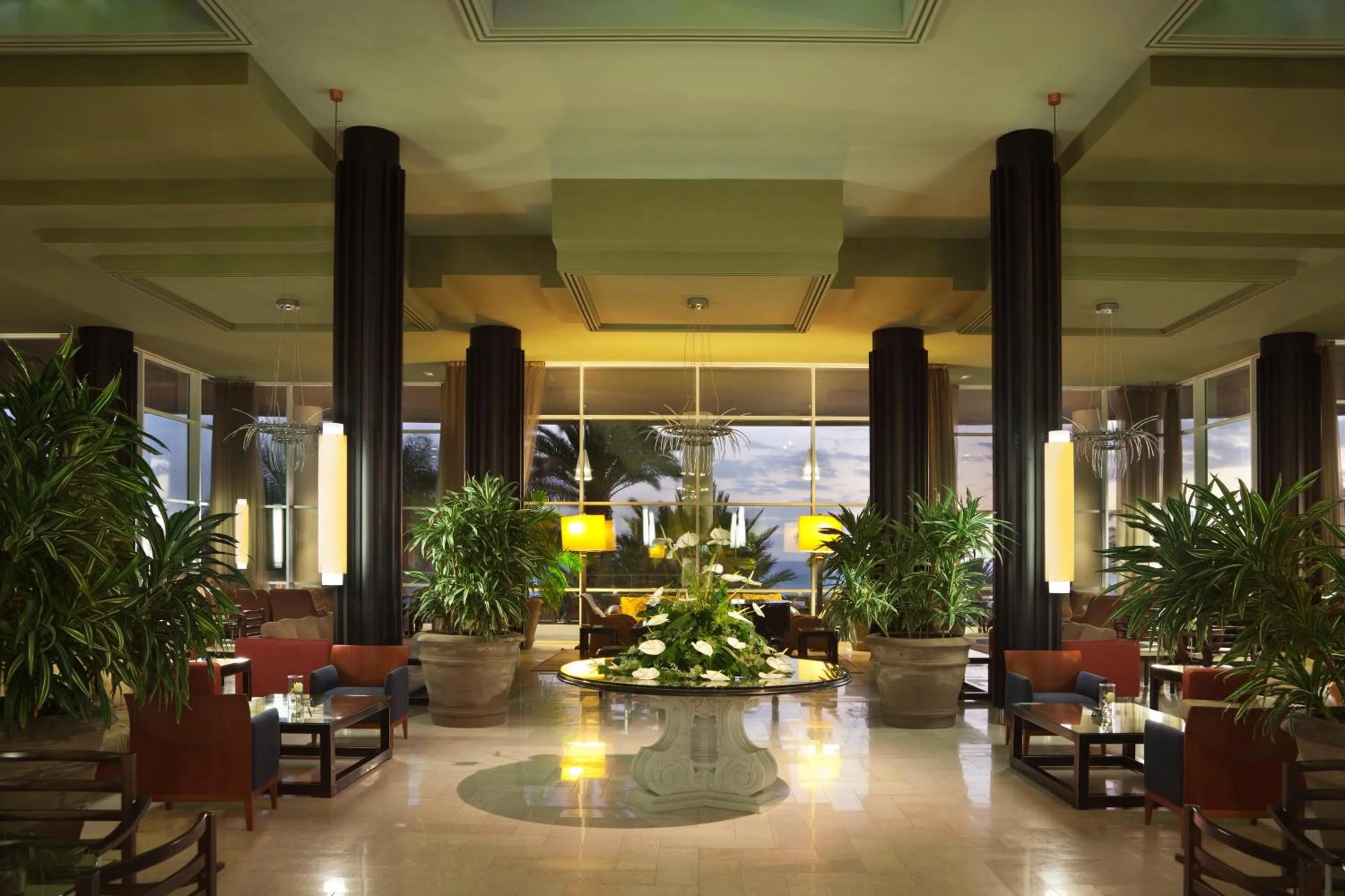 Lounge or bar in Adrián Hoteles Roca Nivaria