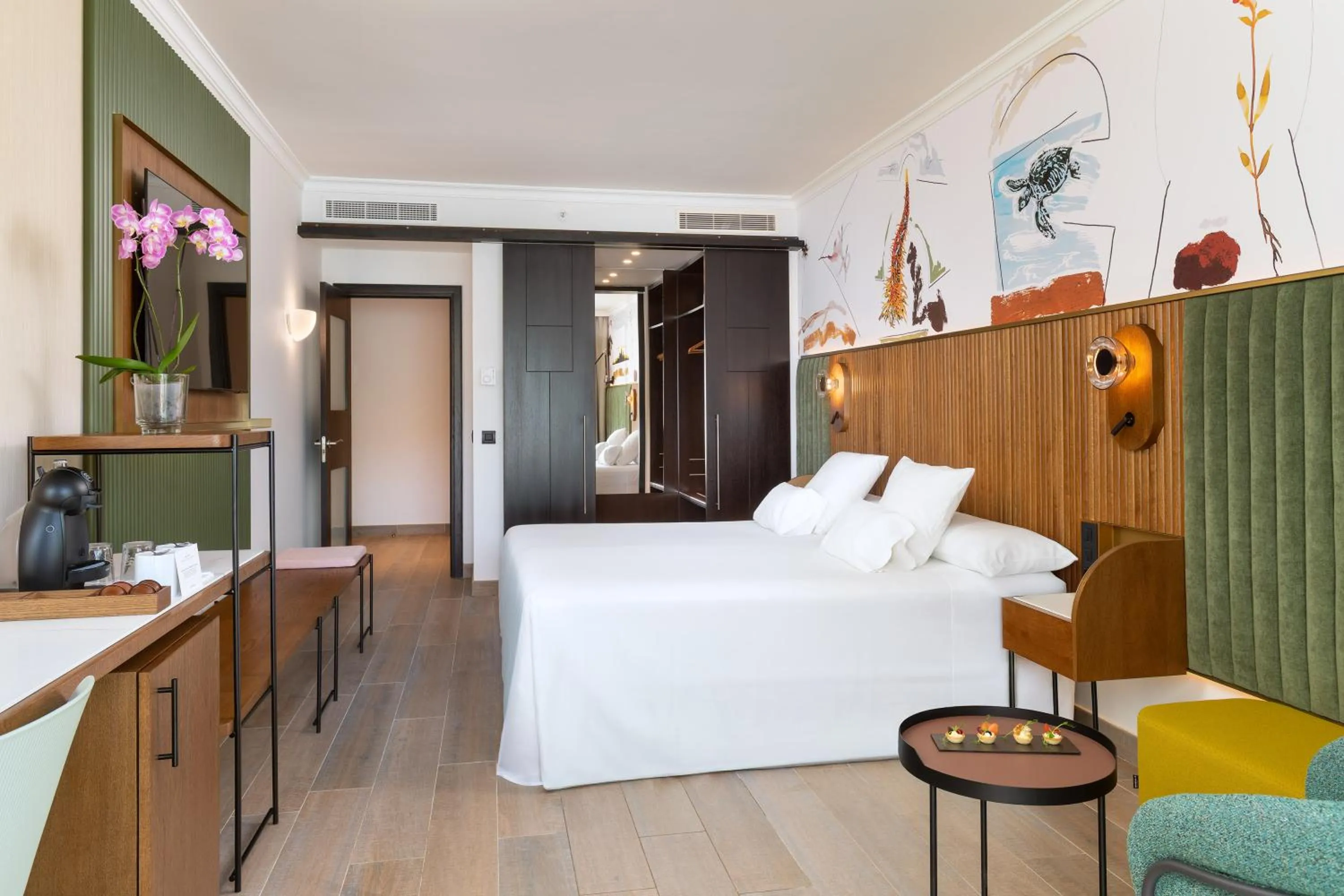 Bedroom, Bed in Adrián Hoteles Jardines de Nivaria