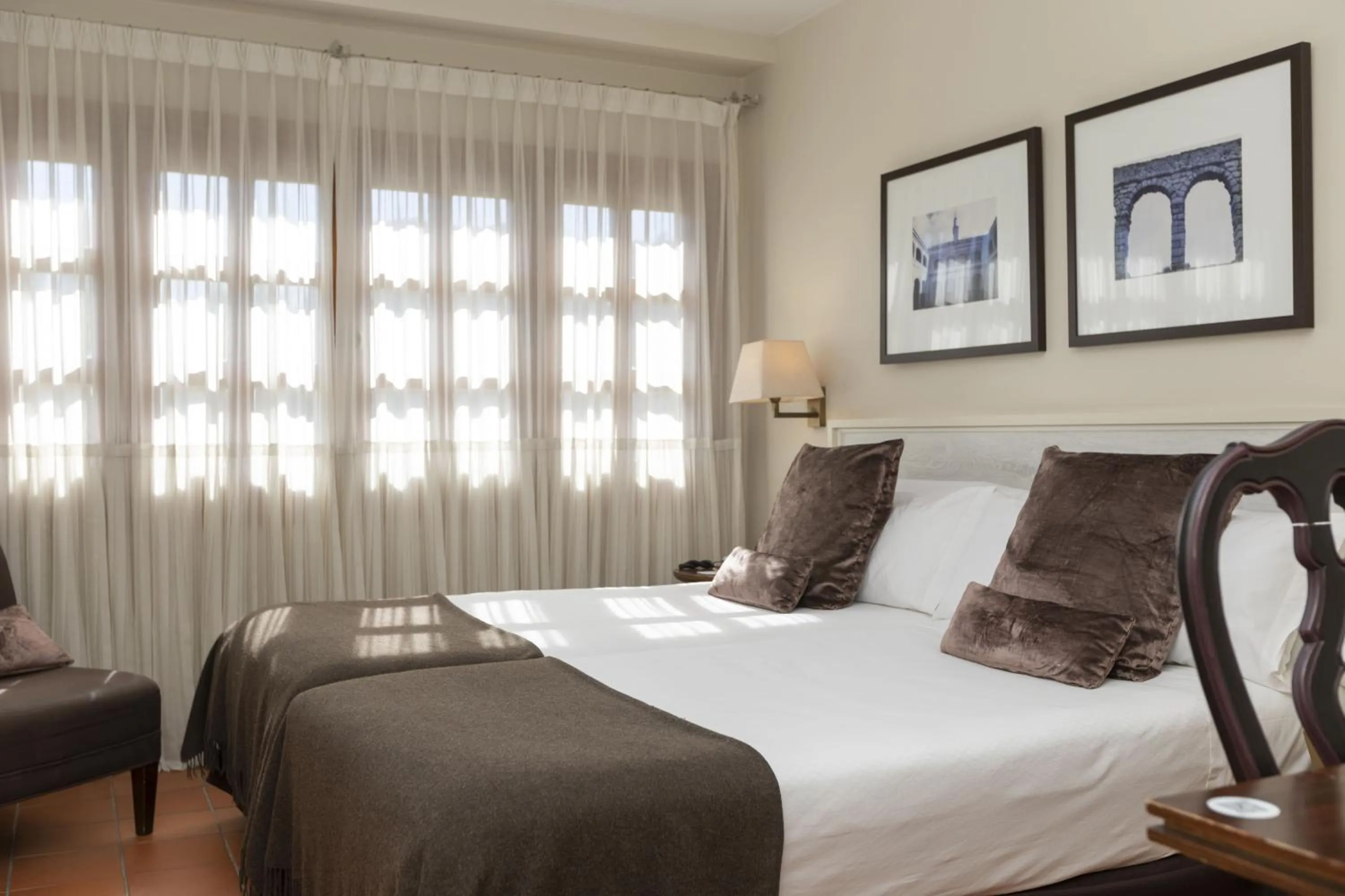 Photo of the whole room, Bed in Hotel San Antonio el Real